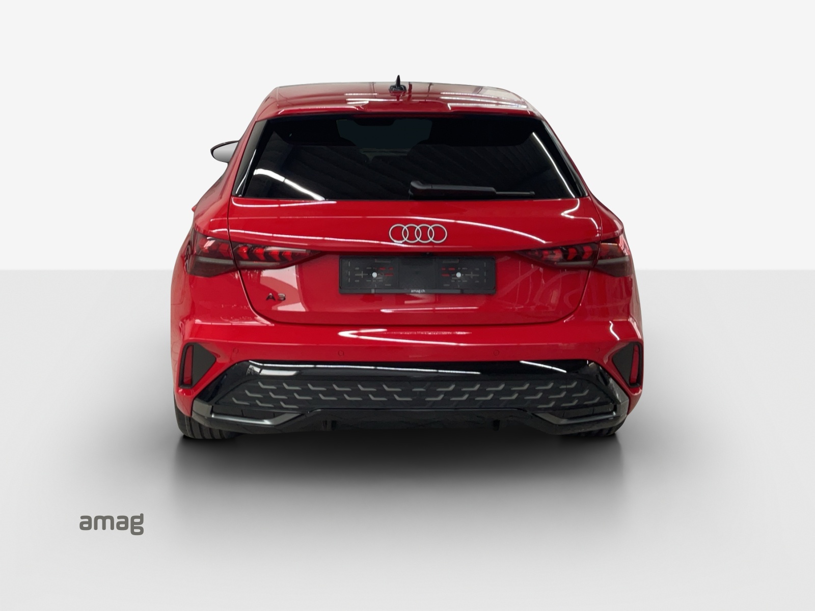 AUDI A3 Sportback TFSI 110 kW S line Attraction S tronic-showroom-element-3