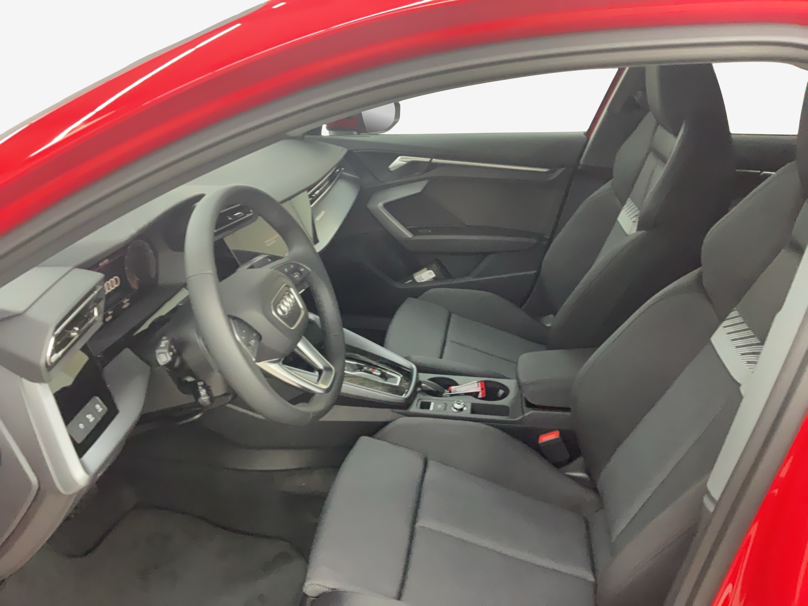 AUDI A3 Sportback TFSI 110 kW S line Attraction S tronic-image-7