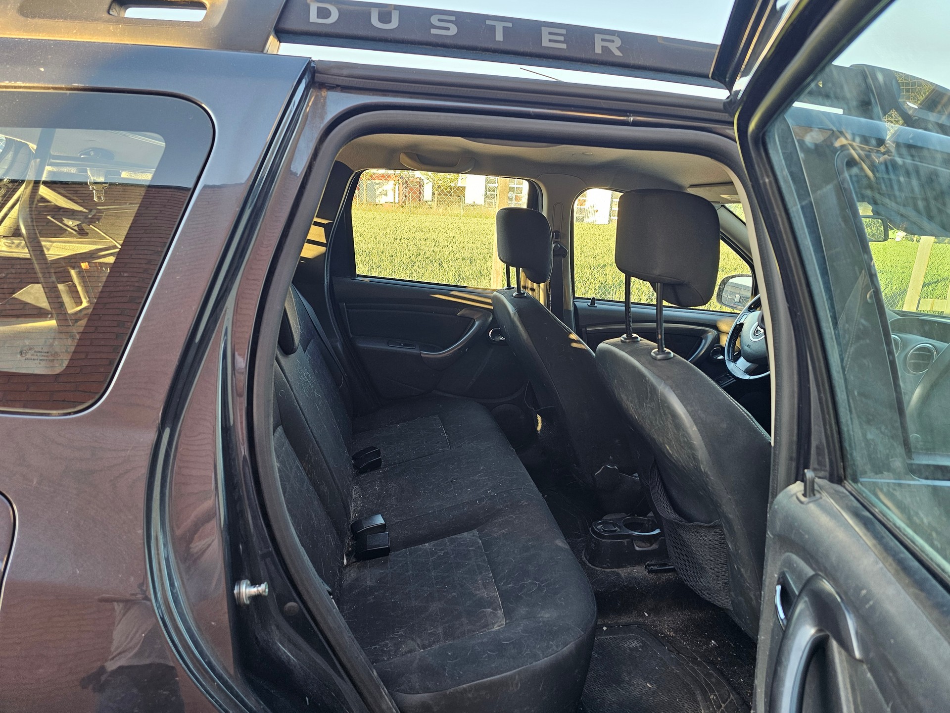 DACIA Duster 1.5 dCi Celebration 4x4-image-11
