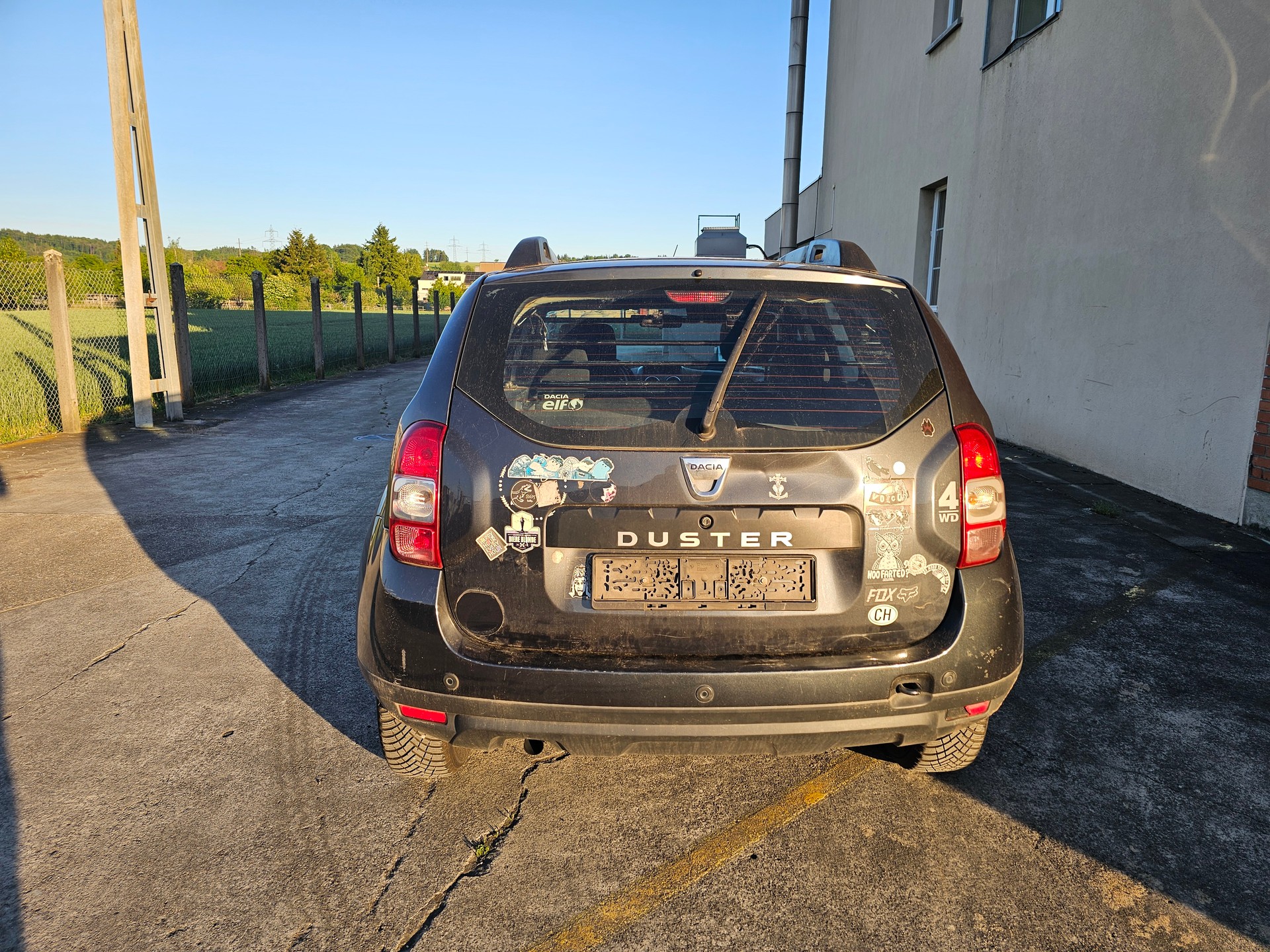 DACIA Duster 1.5 dCi Celebration 4x4-image-3