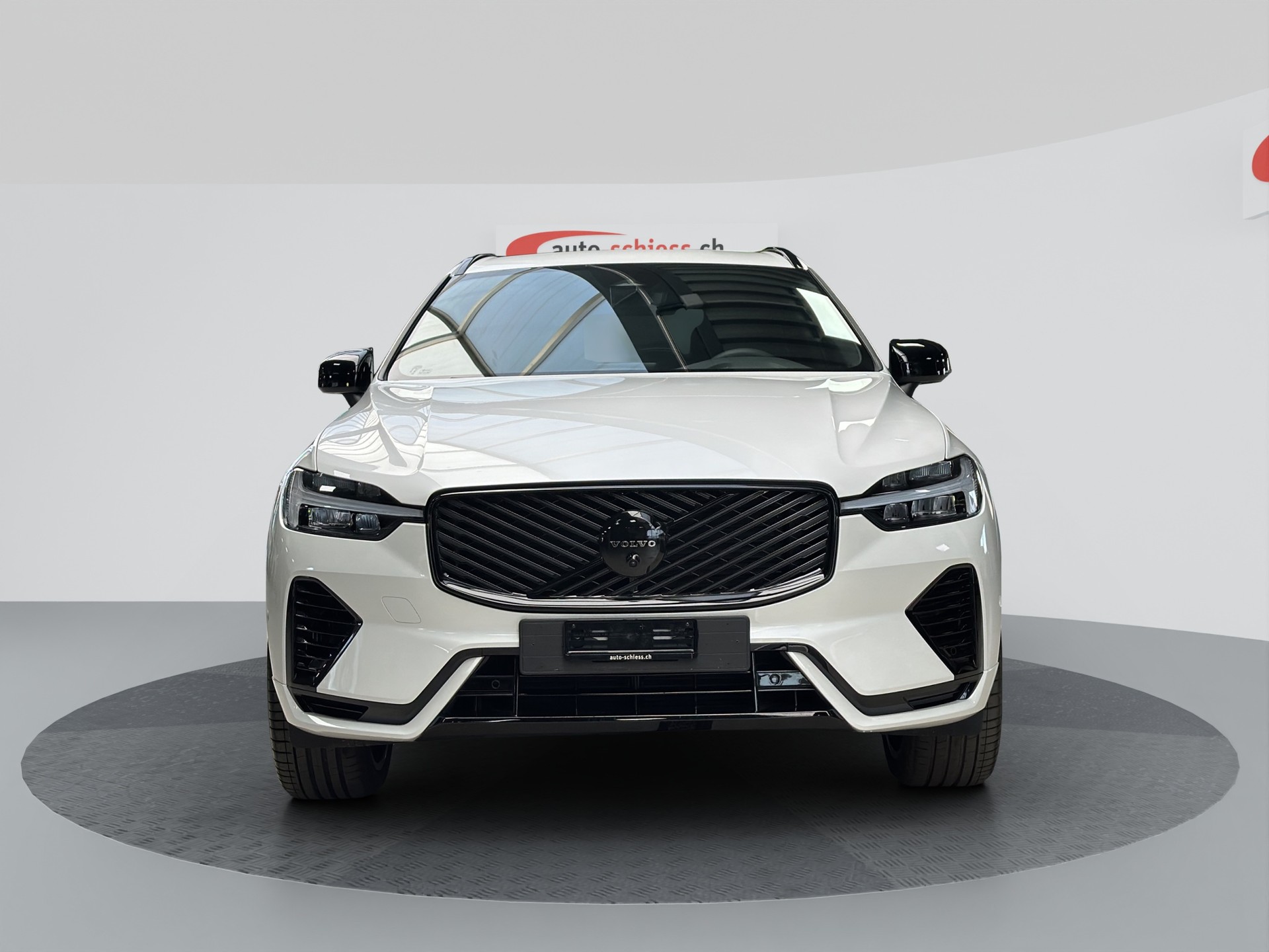 VOLVO XC60 T6 AWD PluginHybrid Black Edition Geartronic-showroom-element-1