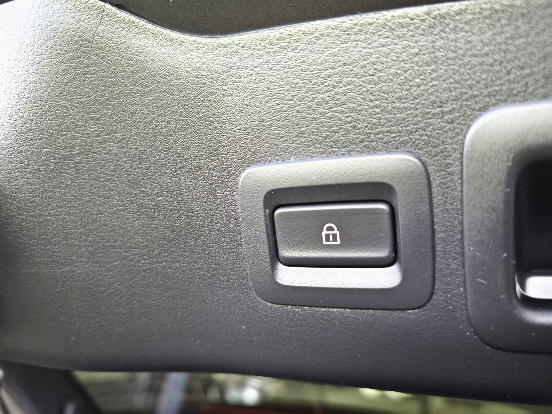 MAZDA 3 Hatchback SKYACTIV-X MHybrid 186 Homura AWD Automat-image-21