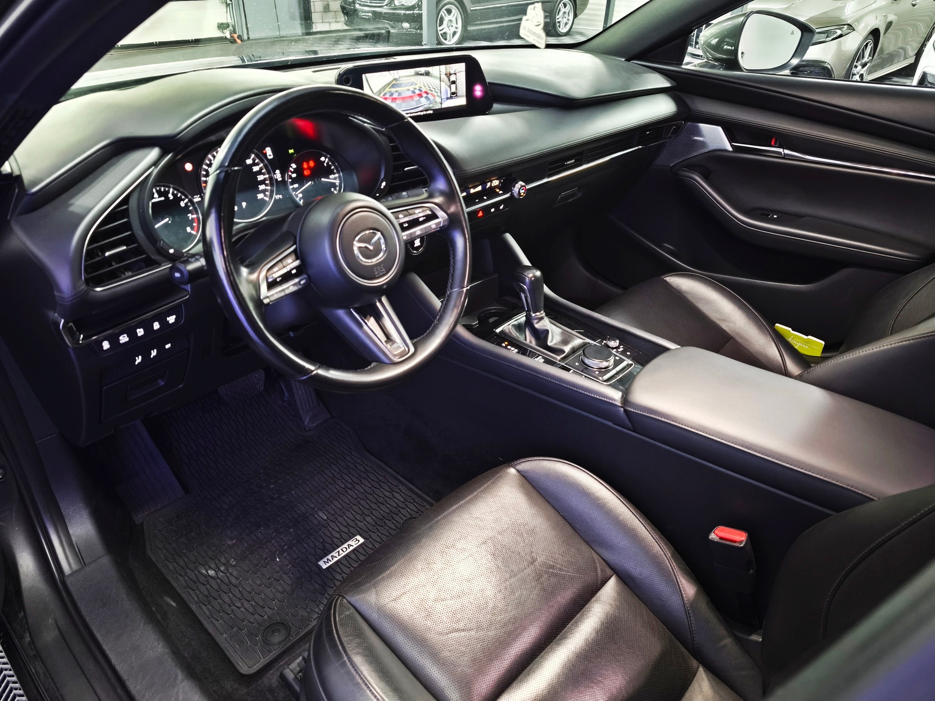 MAZDA 3 Hatchback SKYACTIV-X MHybrid 186 Homura AWD Automat-image-10