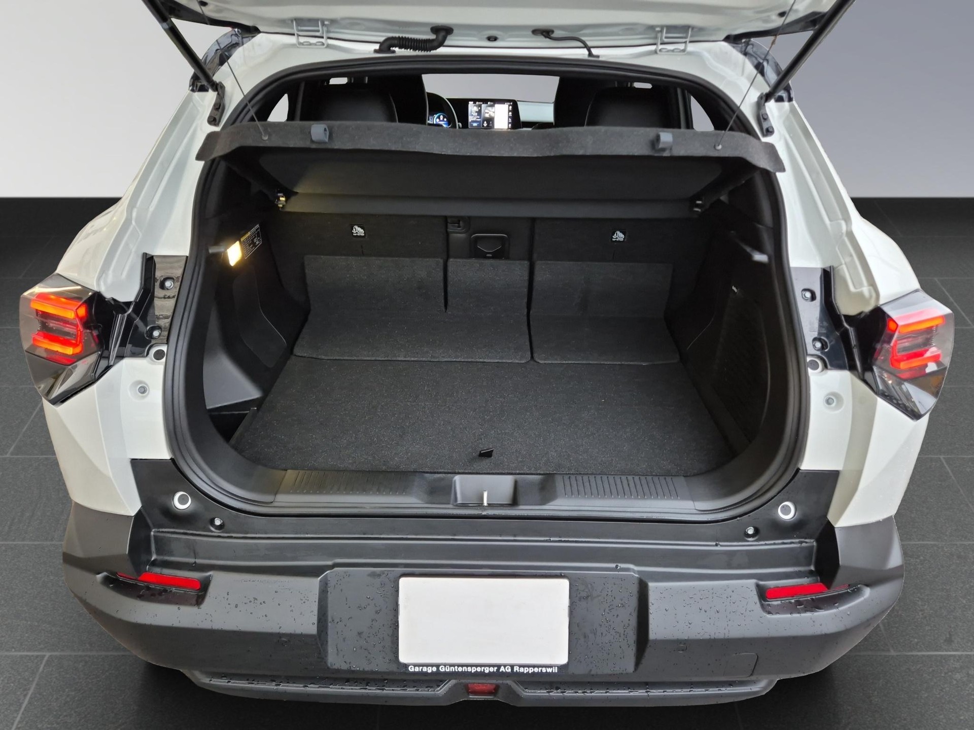 SUZUKI e Vitara Compact Top 4x4-image-17