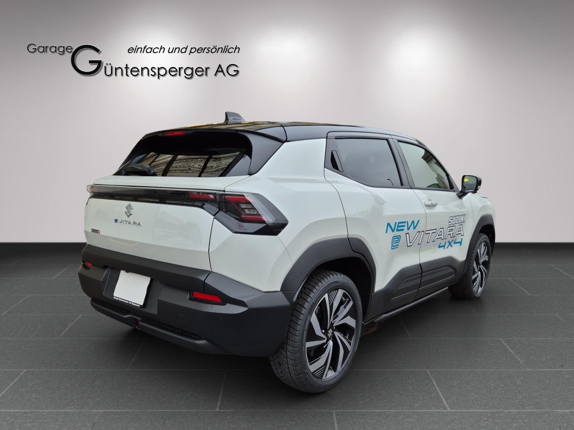 SUZUKI e Vitara Compact Top 4x4-image-4