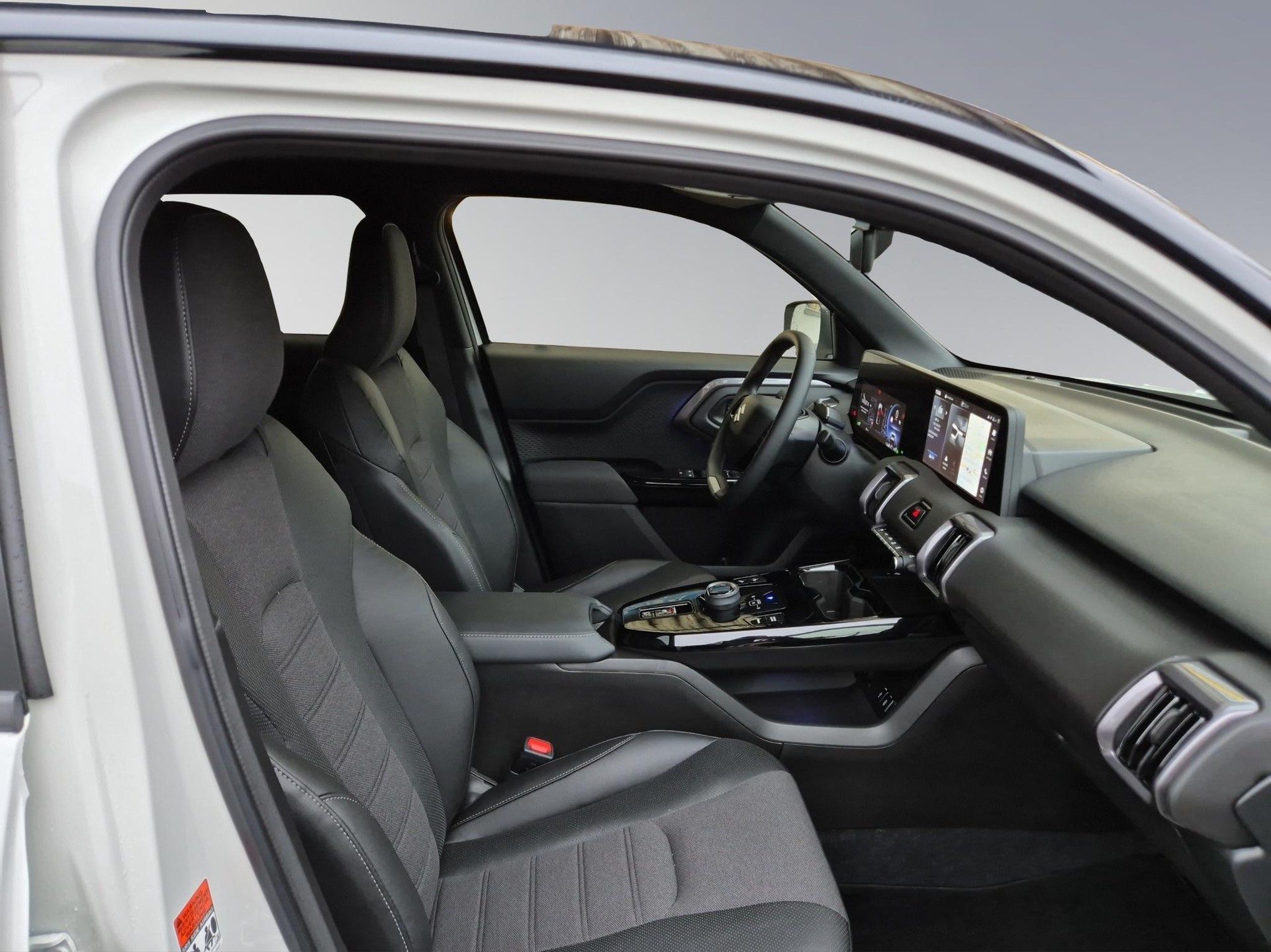 SUZUKI e Vitara Compact Top 4x4-image-14