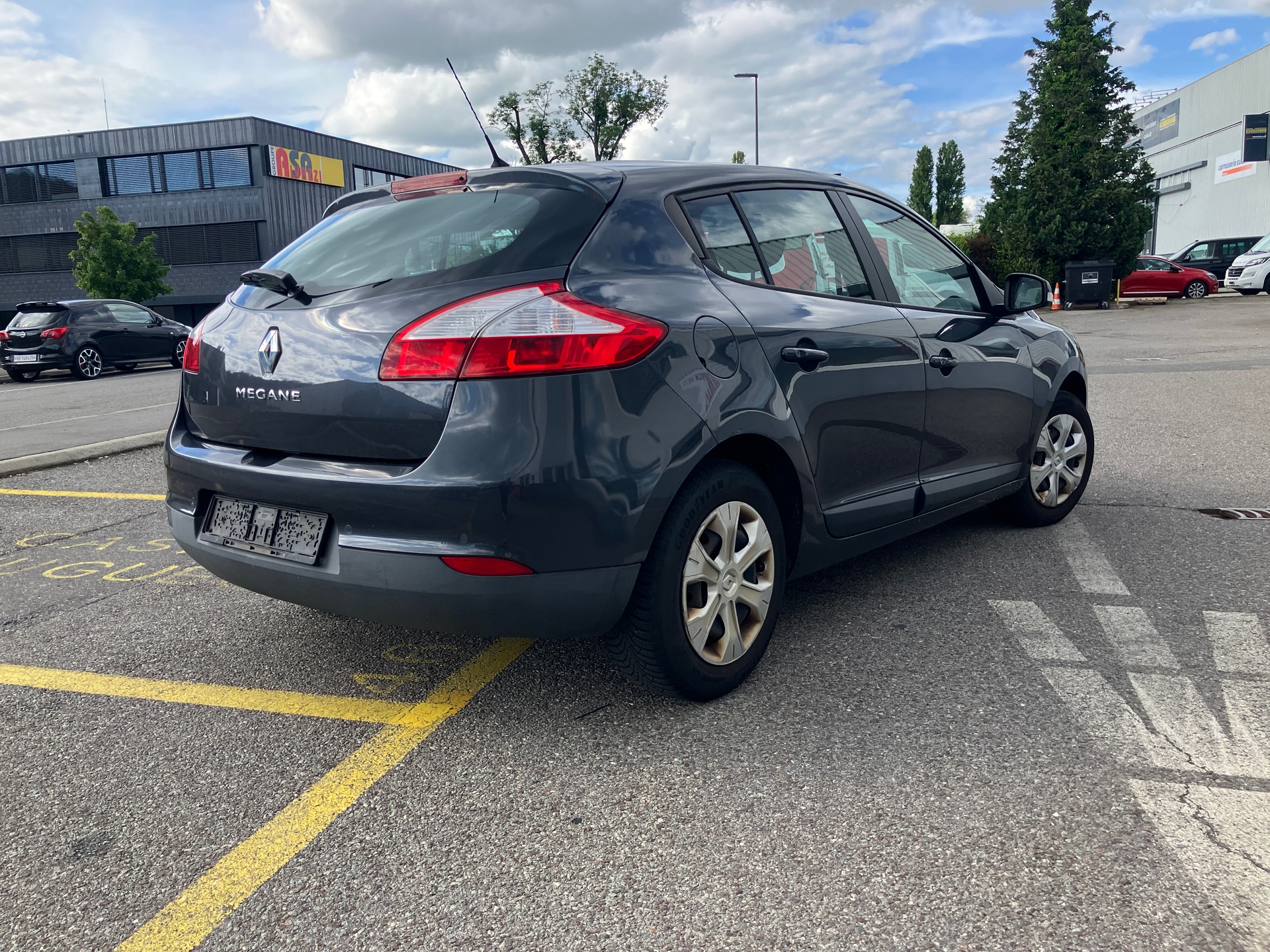 RENAULT Mégane 1.6 16V Bose-image-4