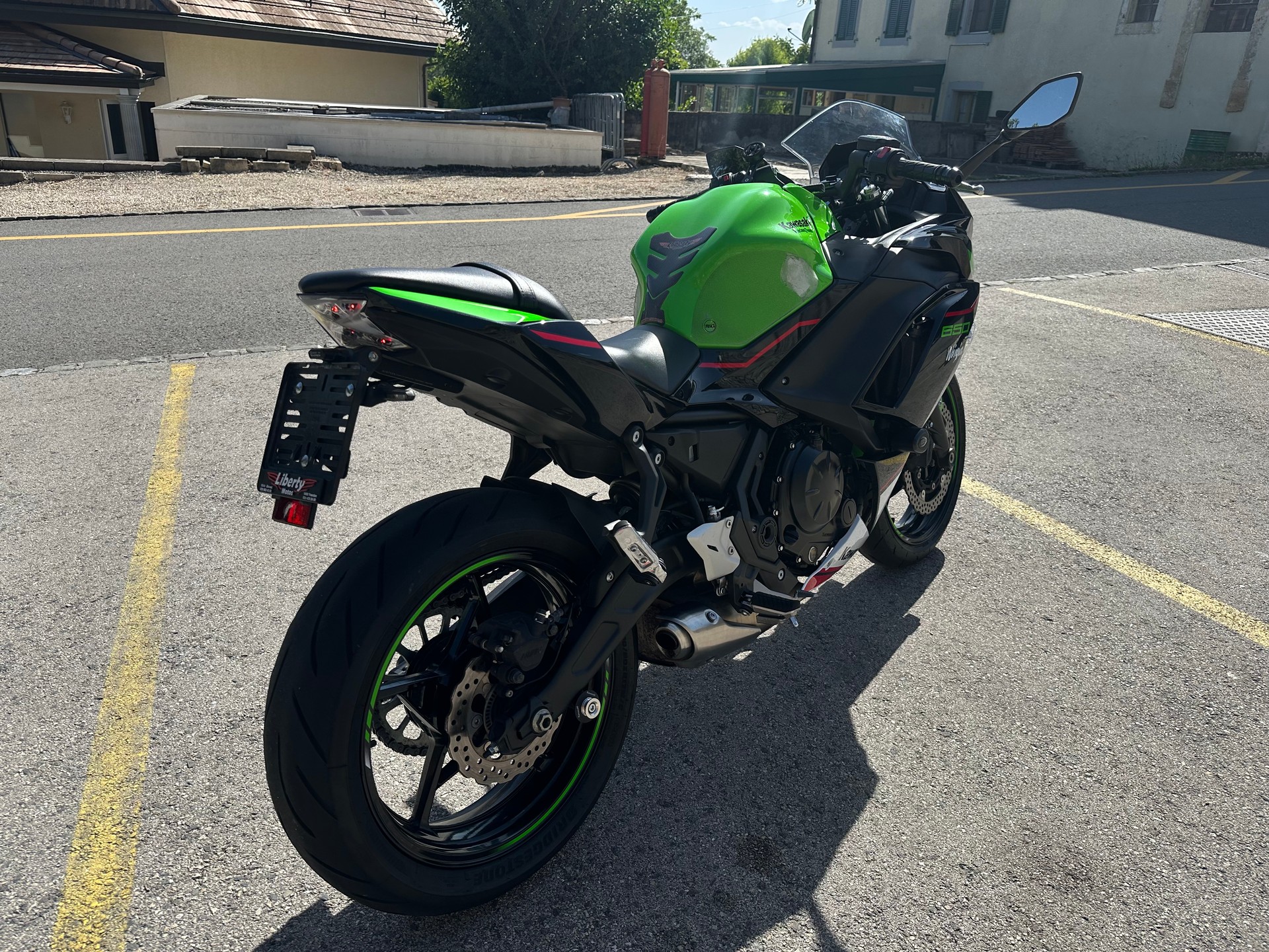 KAWASAKI Ninja 650-image-3