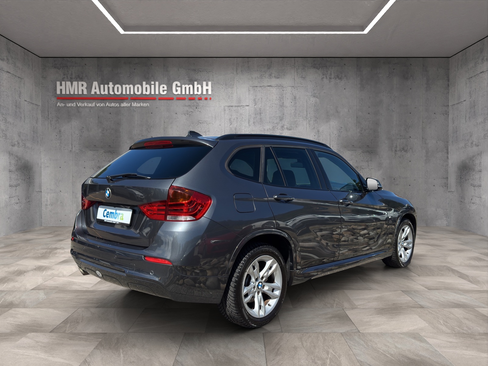 BMW X1 xDrive 20d Steptronic M Sportpaket-showroom-element-3