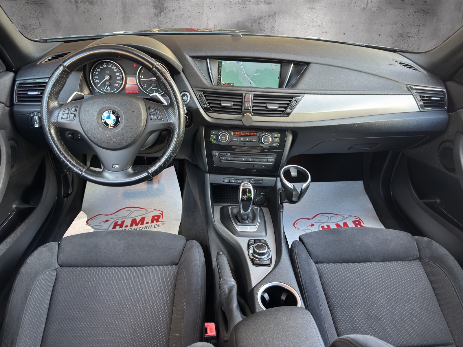 BMW X1 xDrive 20d Steptronic M Sportpaket-image-9