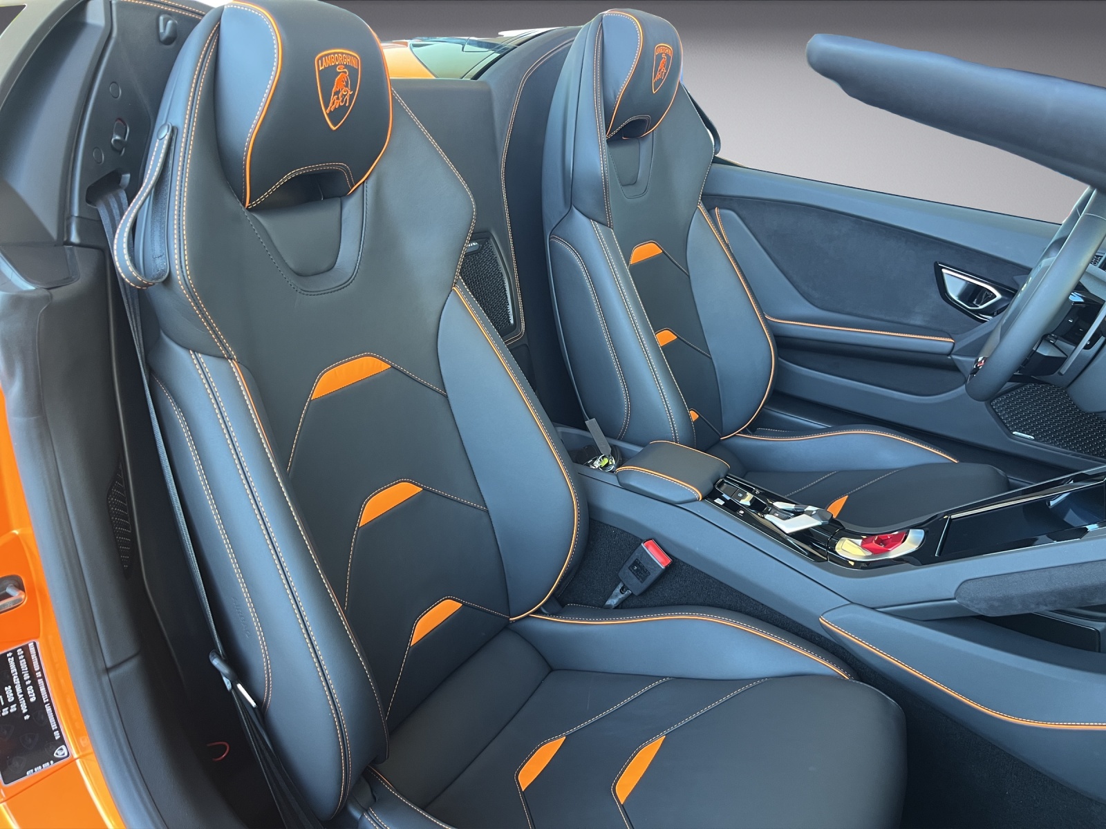 LAMBORGHINI Huracan EVO Spyder MY21-image-5