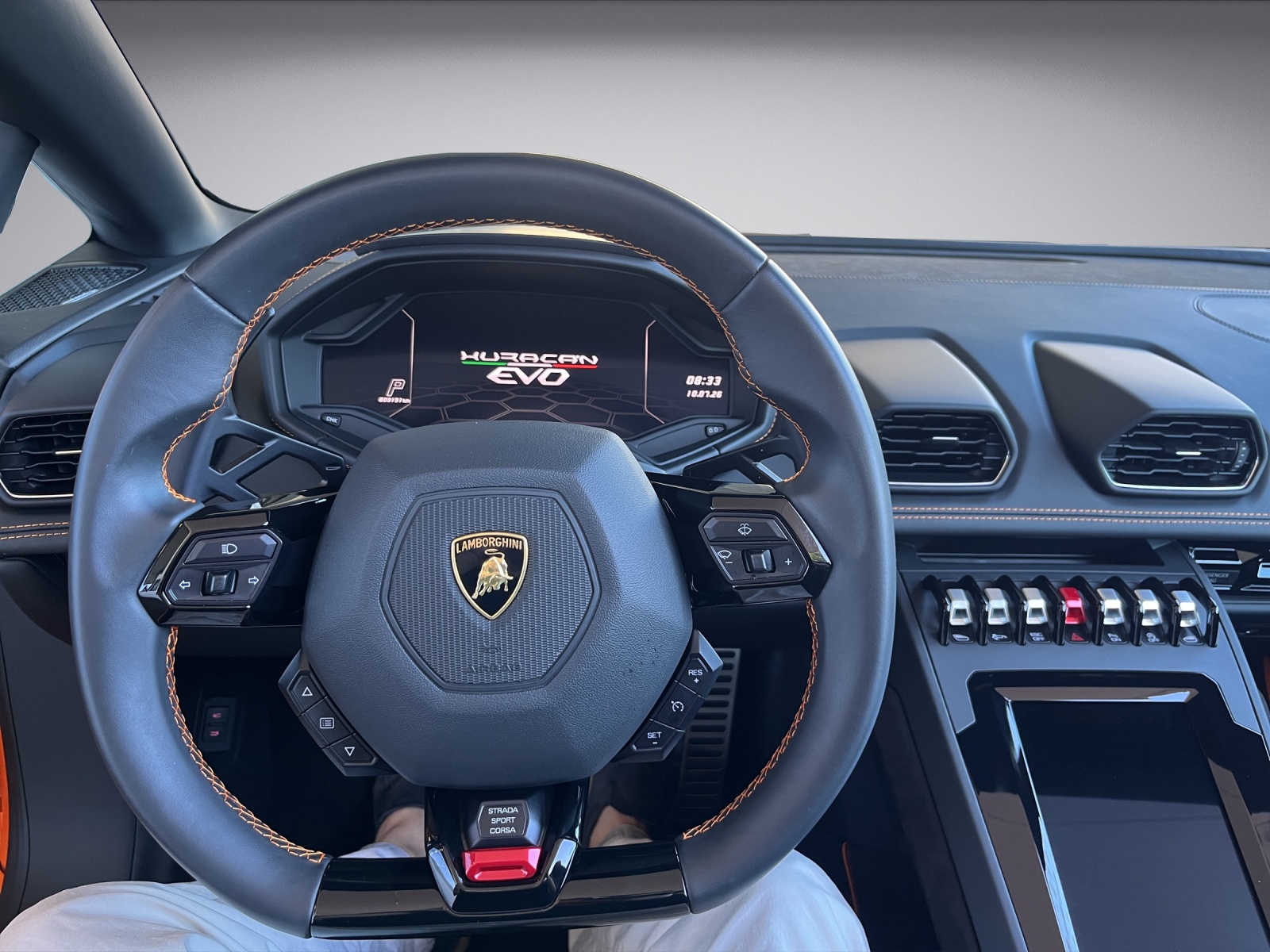 LAMBORGHINI Huracan EVO Spyder MY21-image-6
