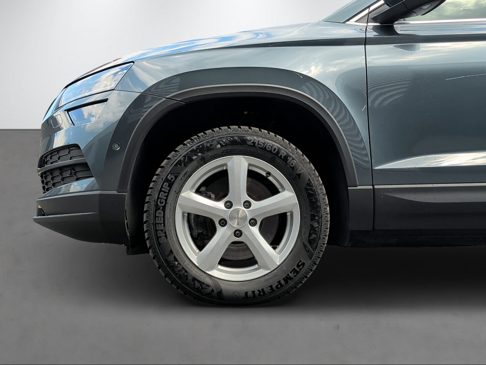 SKODA Karoq 2.0 TDI Style 4x4 DSG-image-3