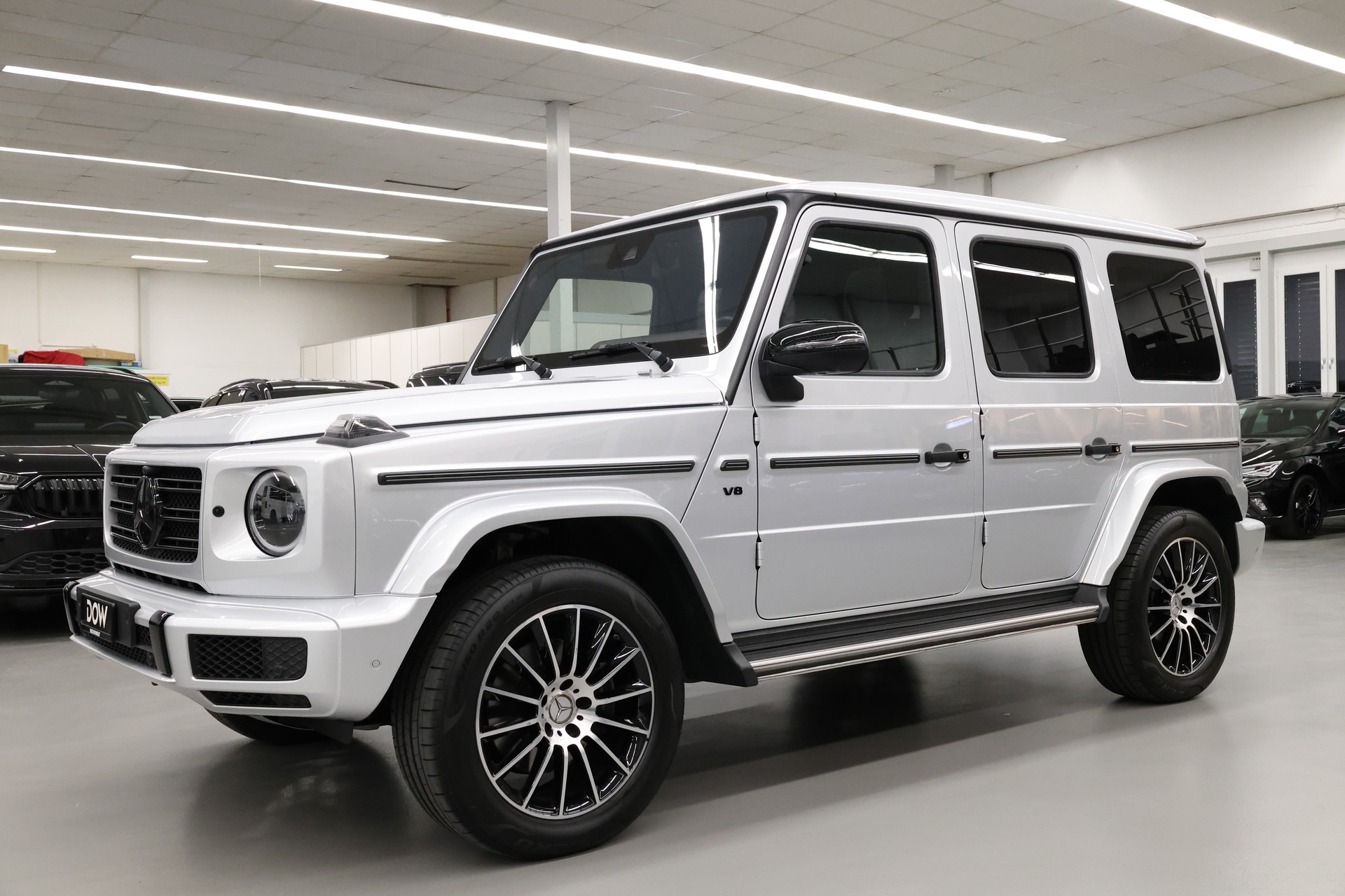 MERCEDES-BENZ G 500 AMG Line-showroom-element-2