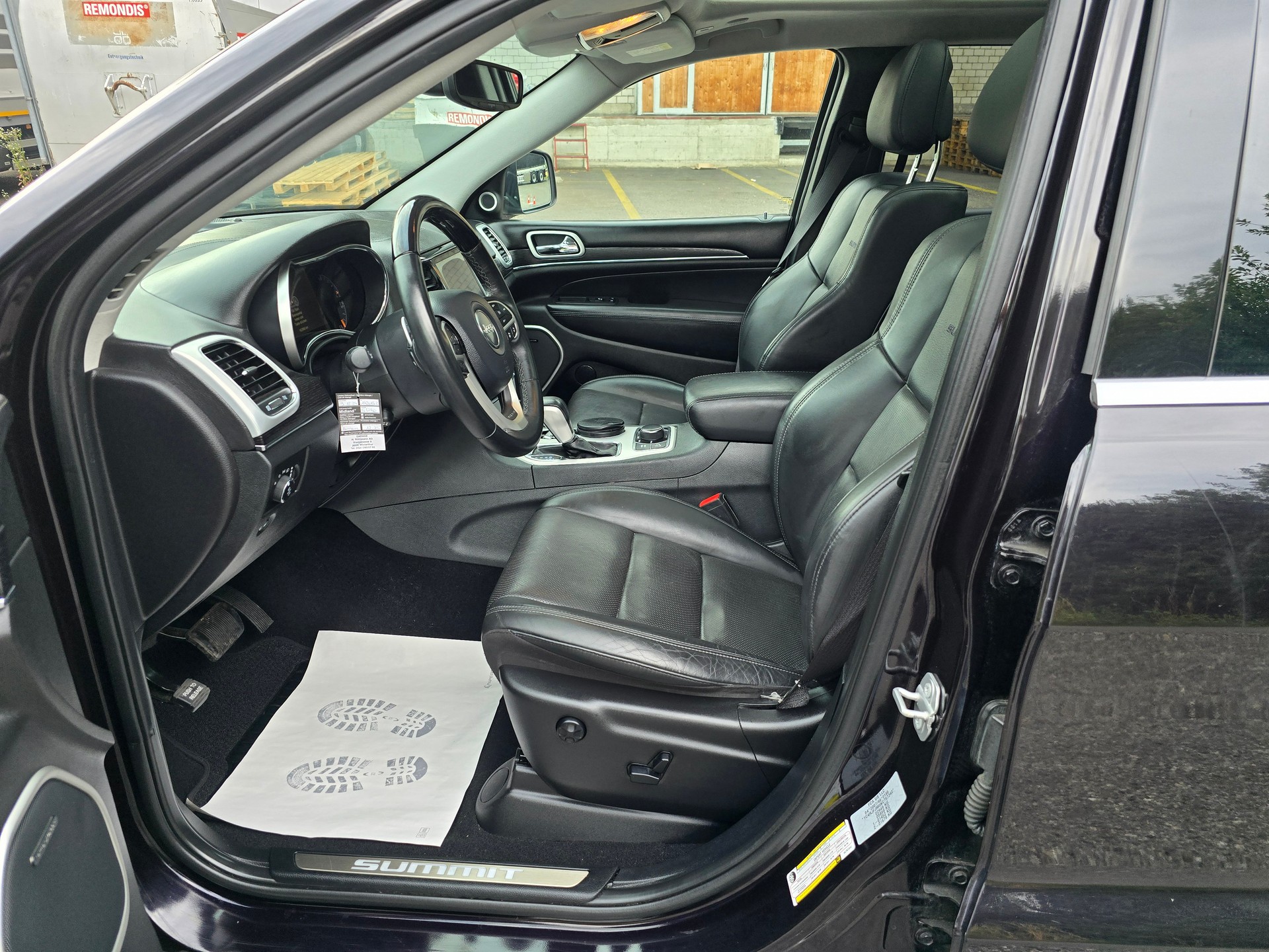 JEEP Grand Cherokee 3.0 CRD Summit Automatic-image-11