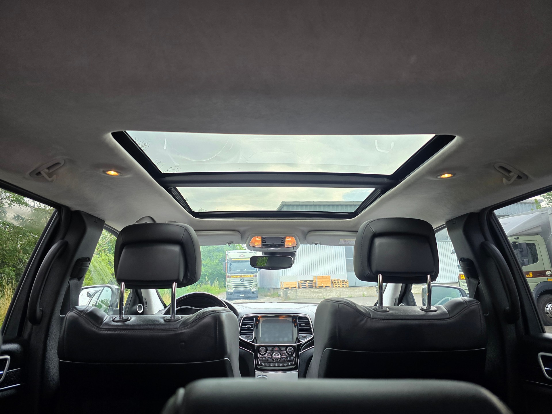 JEEP Grand Cherokee 3.0 CRD Summit Automatic-image-8
