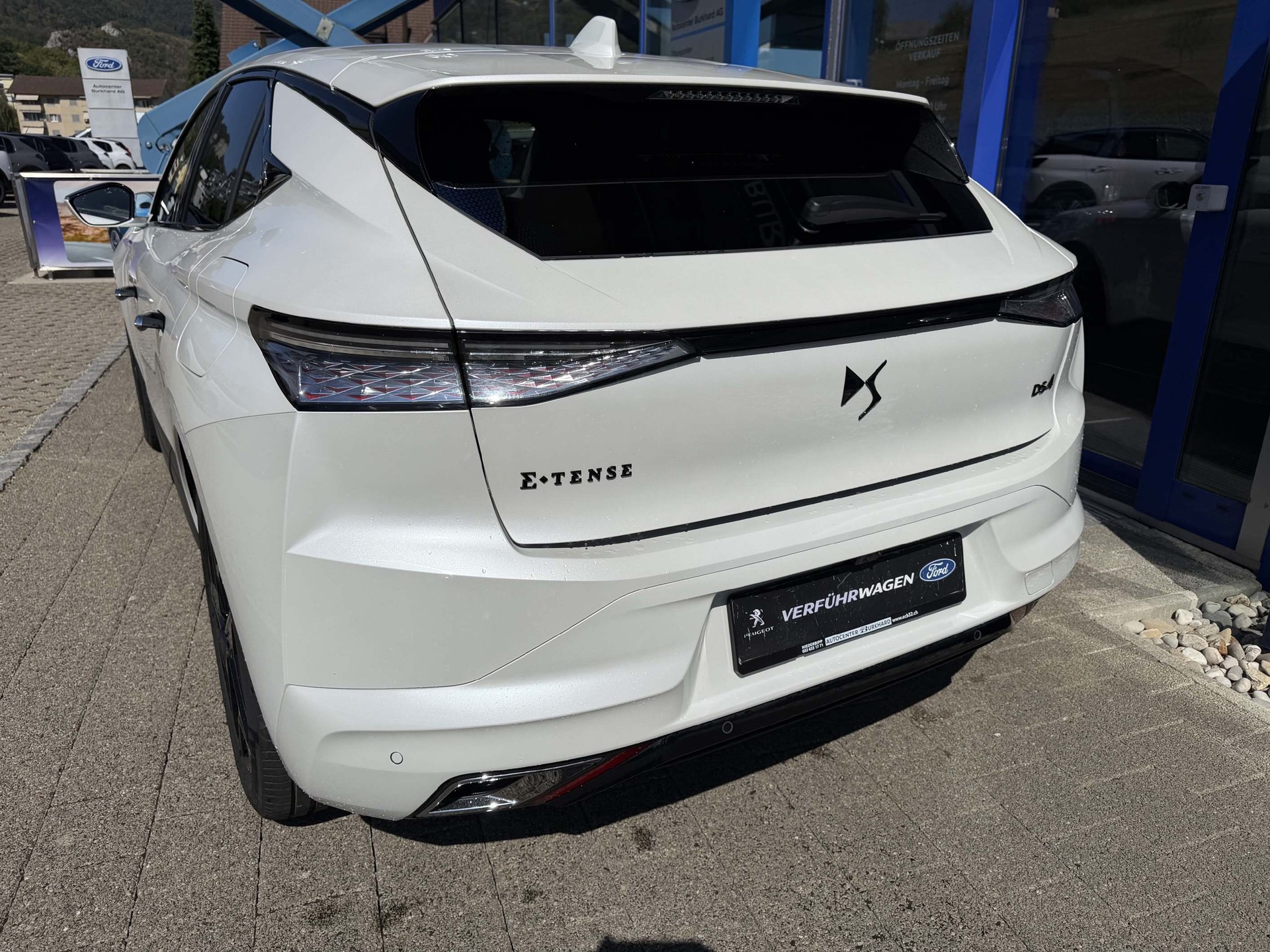 DS AUTOMOBILES DS4 1.6 E-Tense Performance Line-showroom-element-3