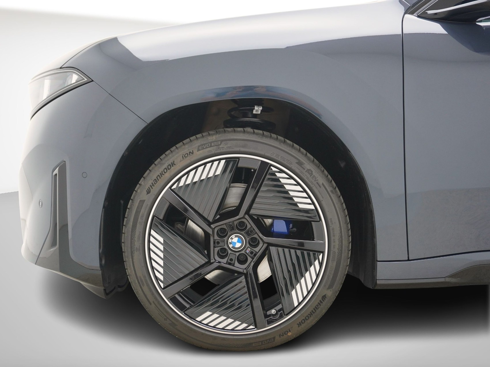 BMW iX3 50 xDrive M Sport-image-8