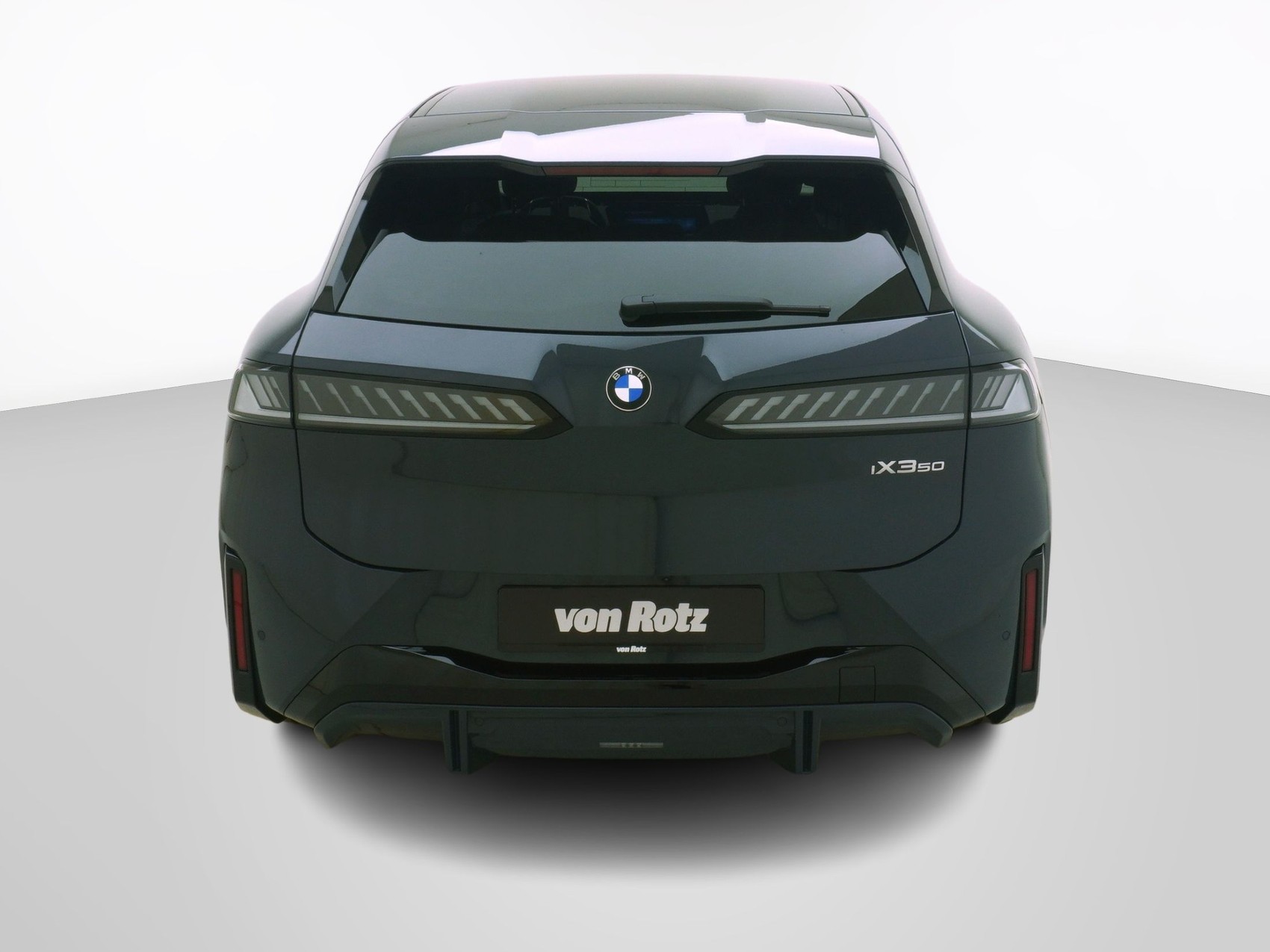 BMW iX3 50 xDrive M Sport-showroom-element-2