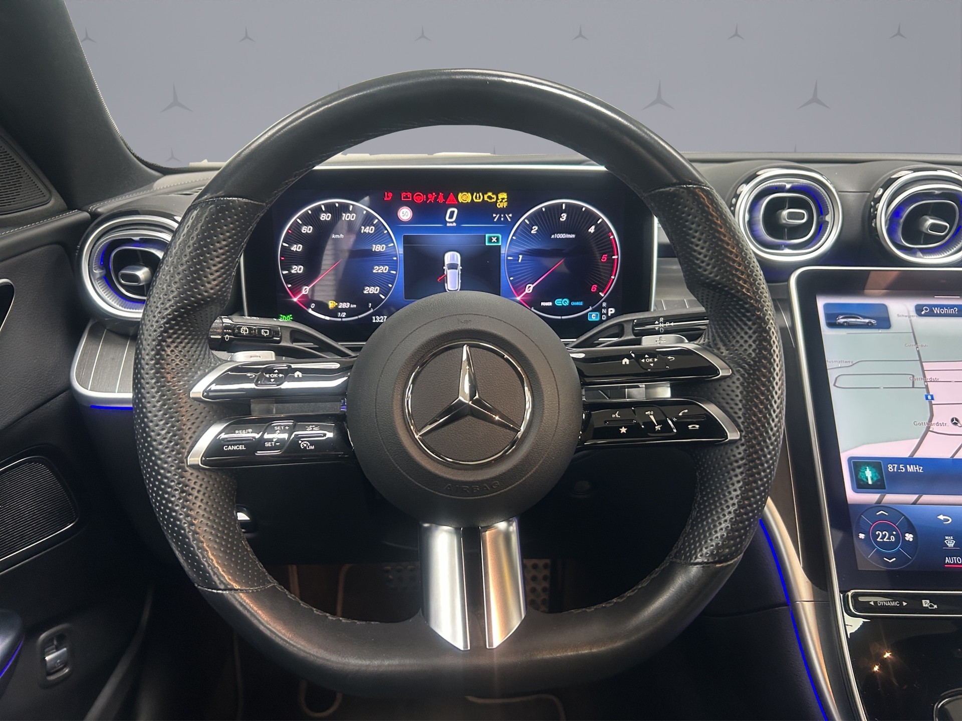 MERCEDES-BENZ C 220 d AMG Line 4matic Kombi-image-11
