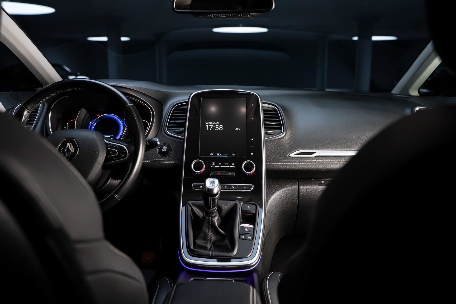RENAULT Grand Scénic 1.6 dCi Bose-image-19