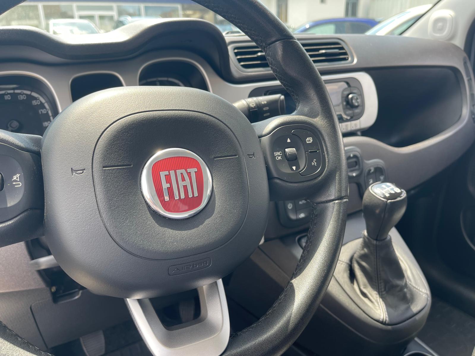FIAT Panda 1.3 MJ Cross 4x4 S/S-image-12