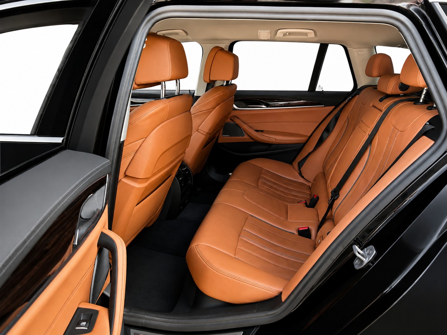 BMW 530d xDrive Touring * Luxury Line * CH FAHRZEUG *-image-11