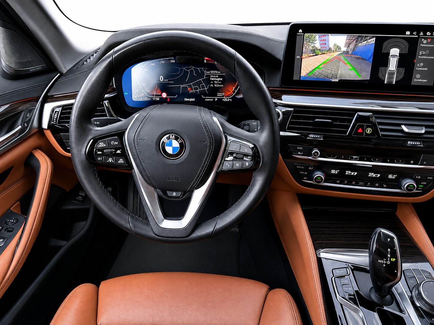 BMW 530d xDrive Touring * Luxury Line * CH FAHRZEUG *-image-29