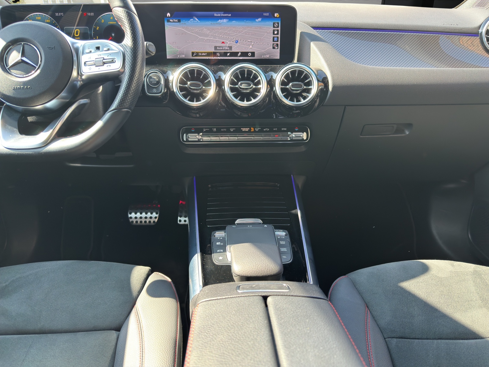 MERCEDES-BENZ GLA 250 4Matic AMG Line 8G-DCT-image-10