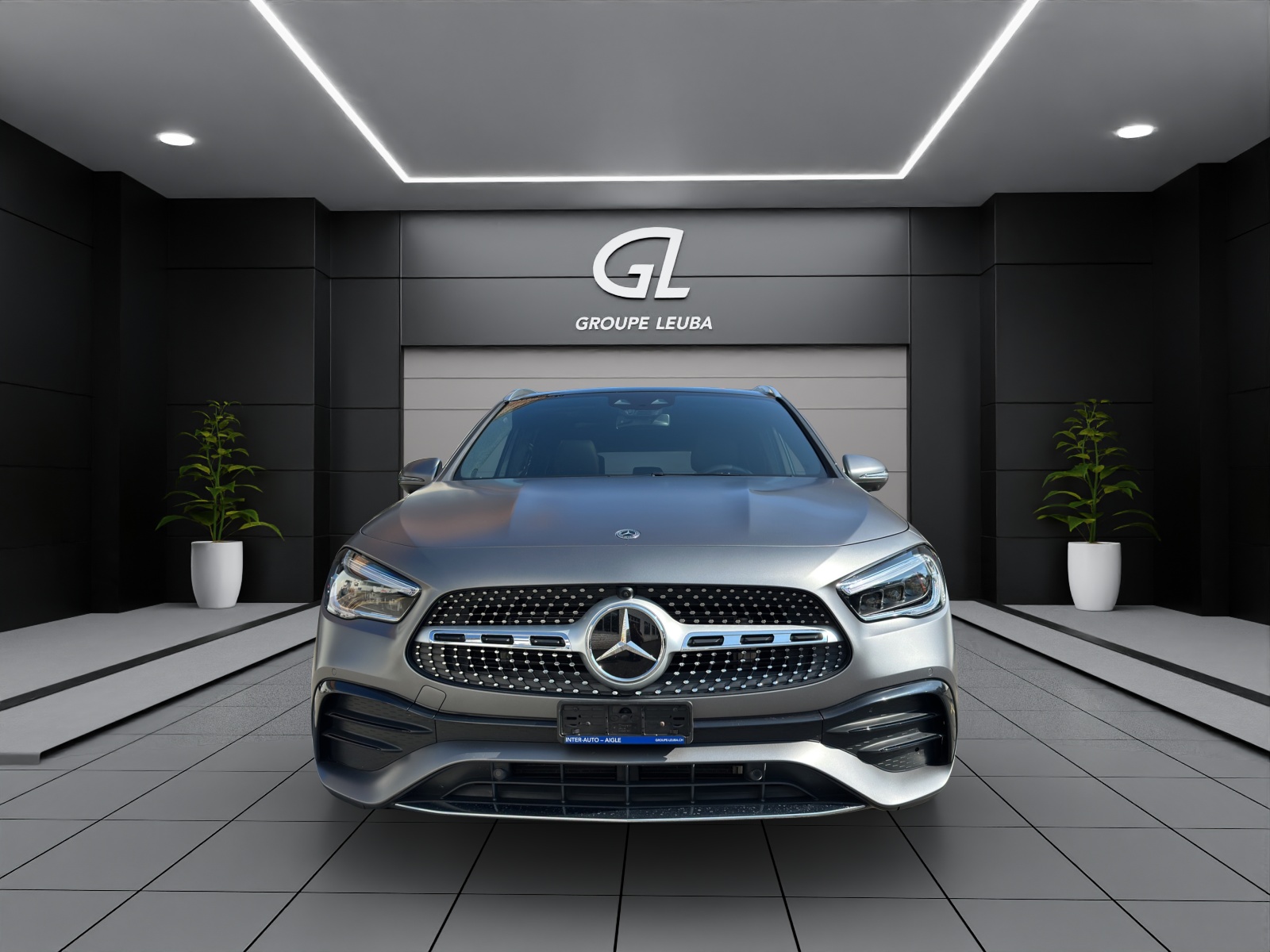 MERCEDES-BENZ GLA 250 4Matic AMG Line 8G-DCT-showroom-element-1