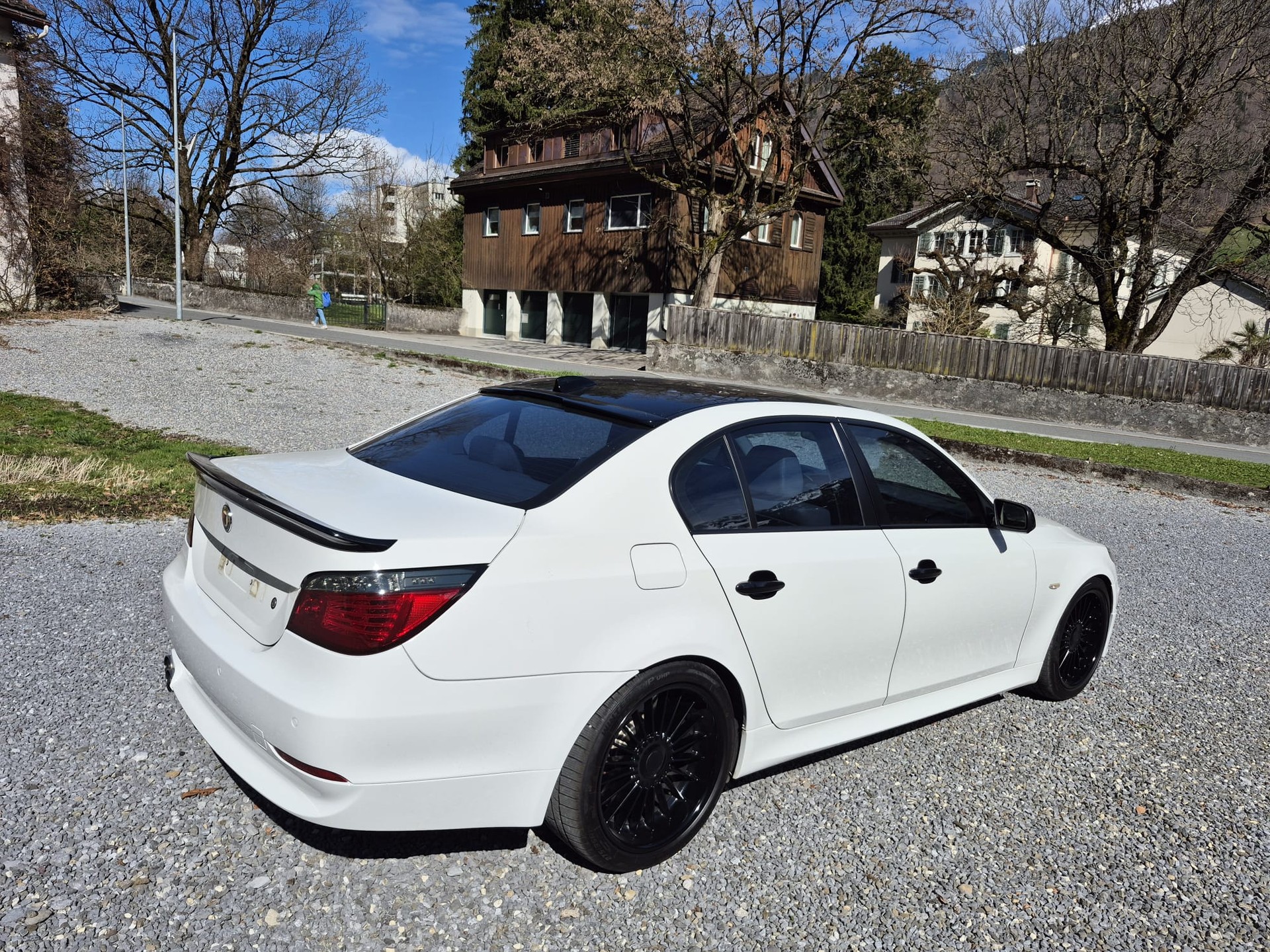 BMW-ALPINA B5 4.4 V8-image-3
