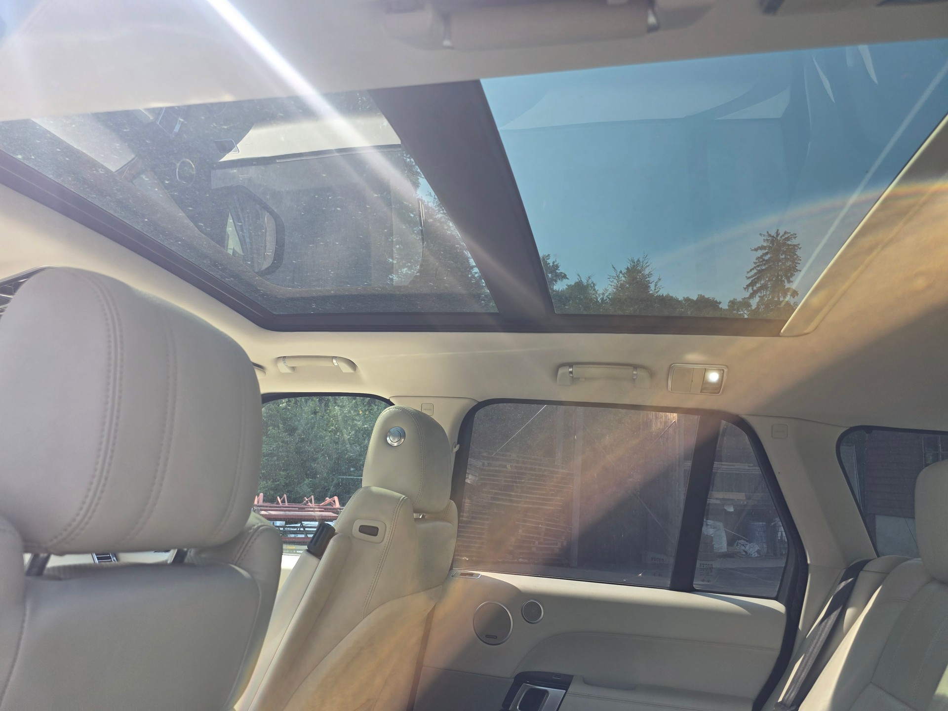 LAND ROVER Range Rover 4.4 SDV8 Vogue Automatic-image-9