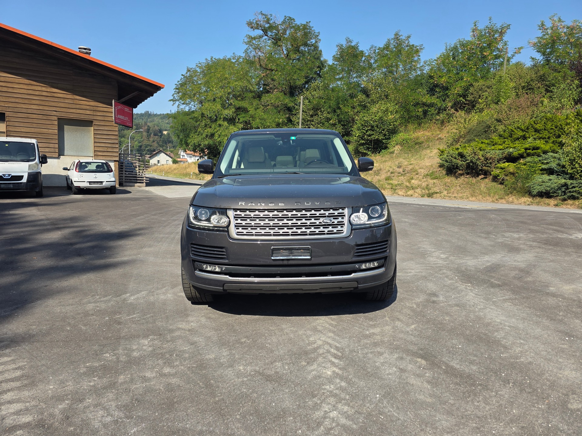 LAND ROVER Range Rover 4.4 SDV8 Vogue Automatic-image-2