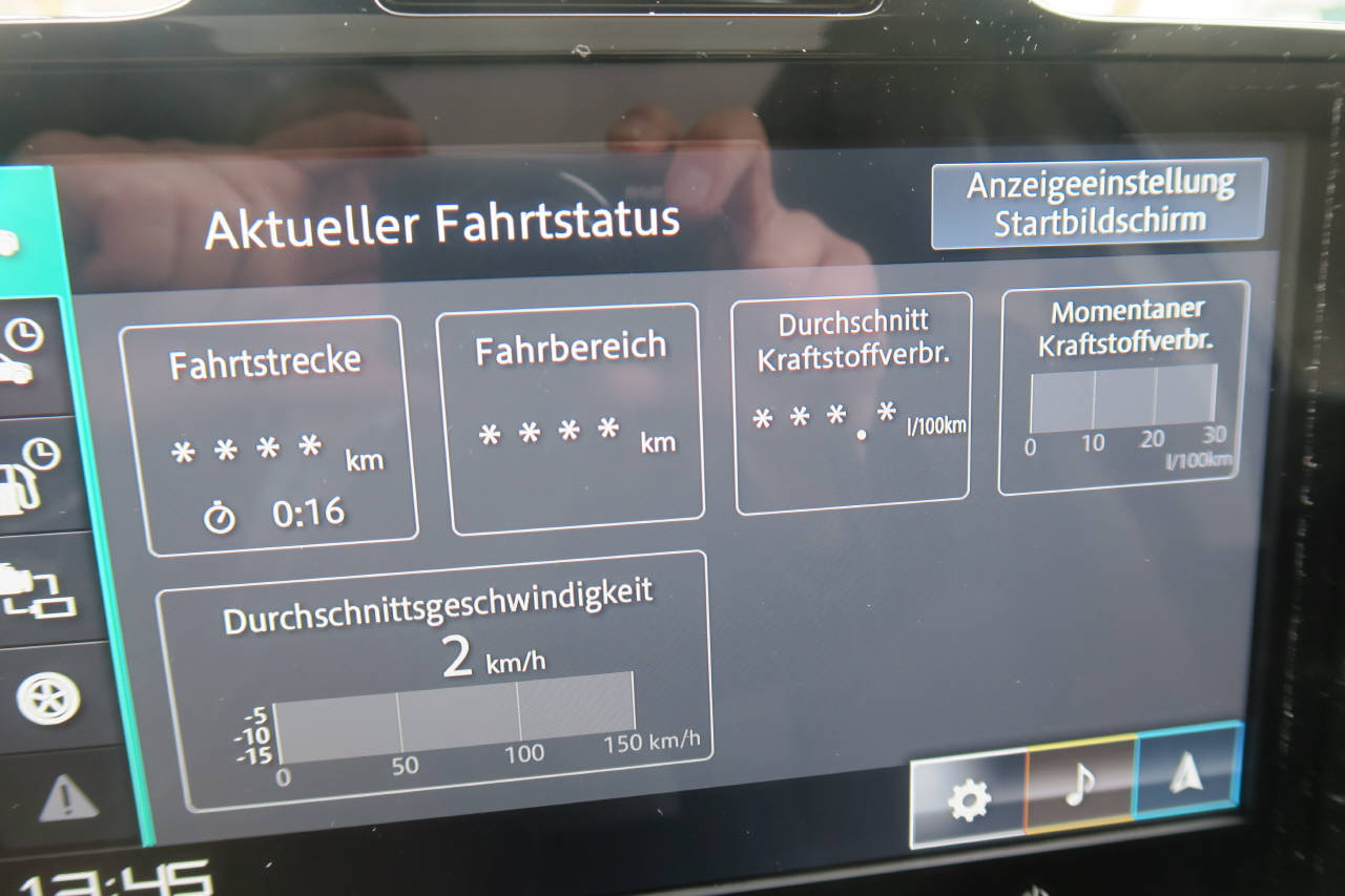 SUZUKI S-Cross 1.4 T Black Edition Top Hybrid 4x4-image-13