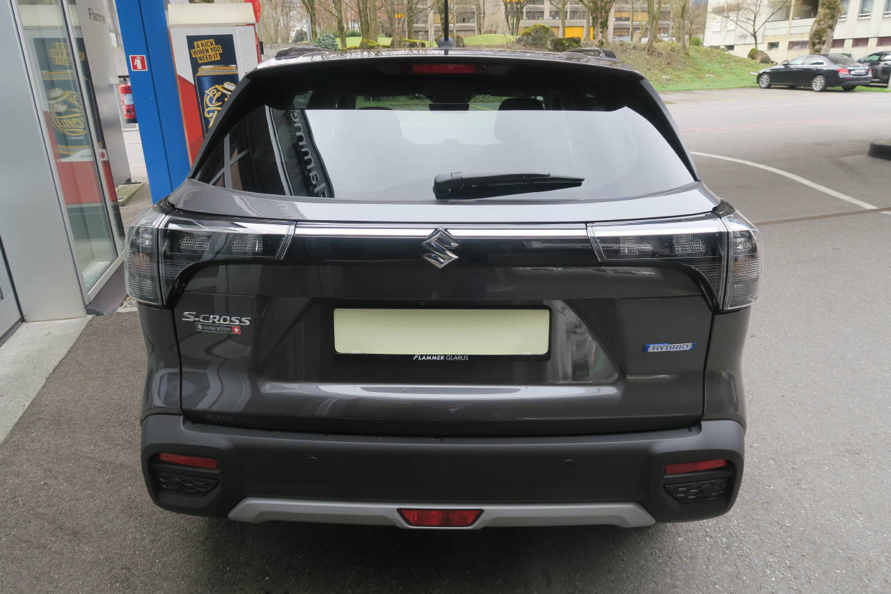 SUZUKI S-Cross 1.4 T Black Edition Top Hybrid 4x4-showroom-element-2