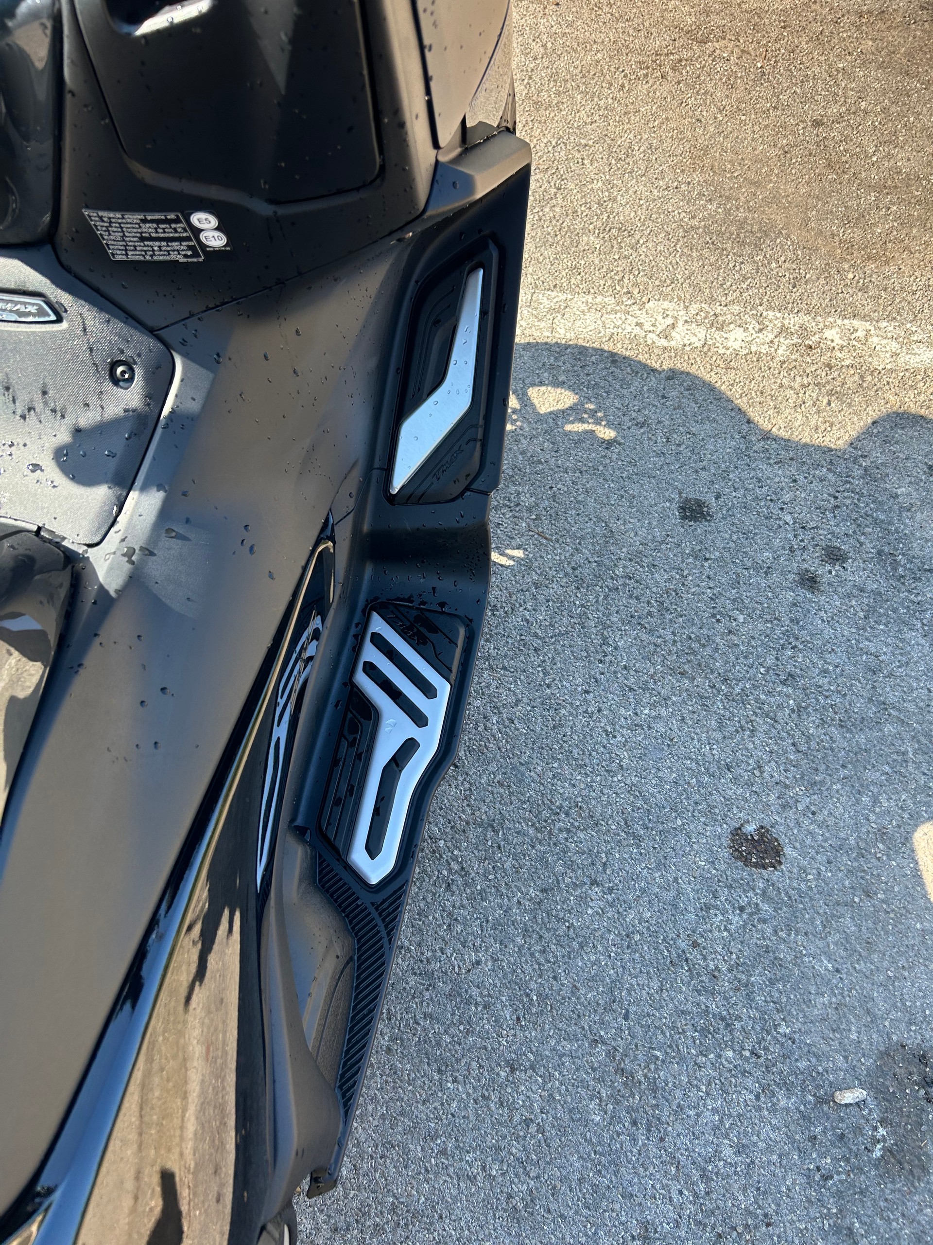 YAMAHA T-MAX Tech-Max XP 560-image-6