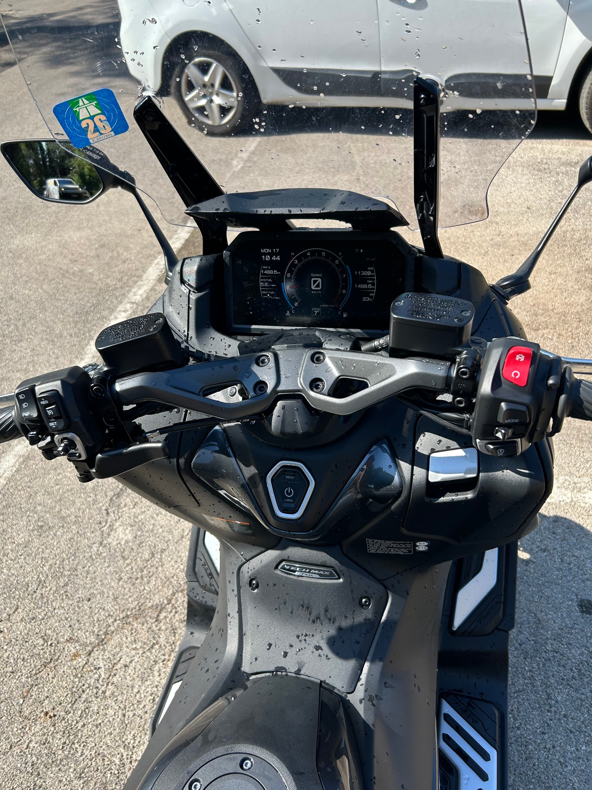 YAMAHA T-MAX Tech-Max XP 560-image-5