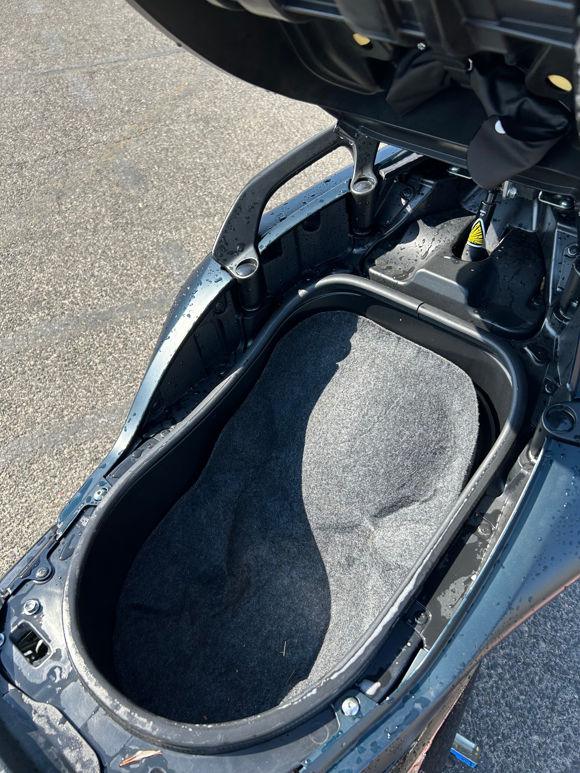 YAMAHA T-MAX Tech-Max XP 560-image-8