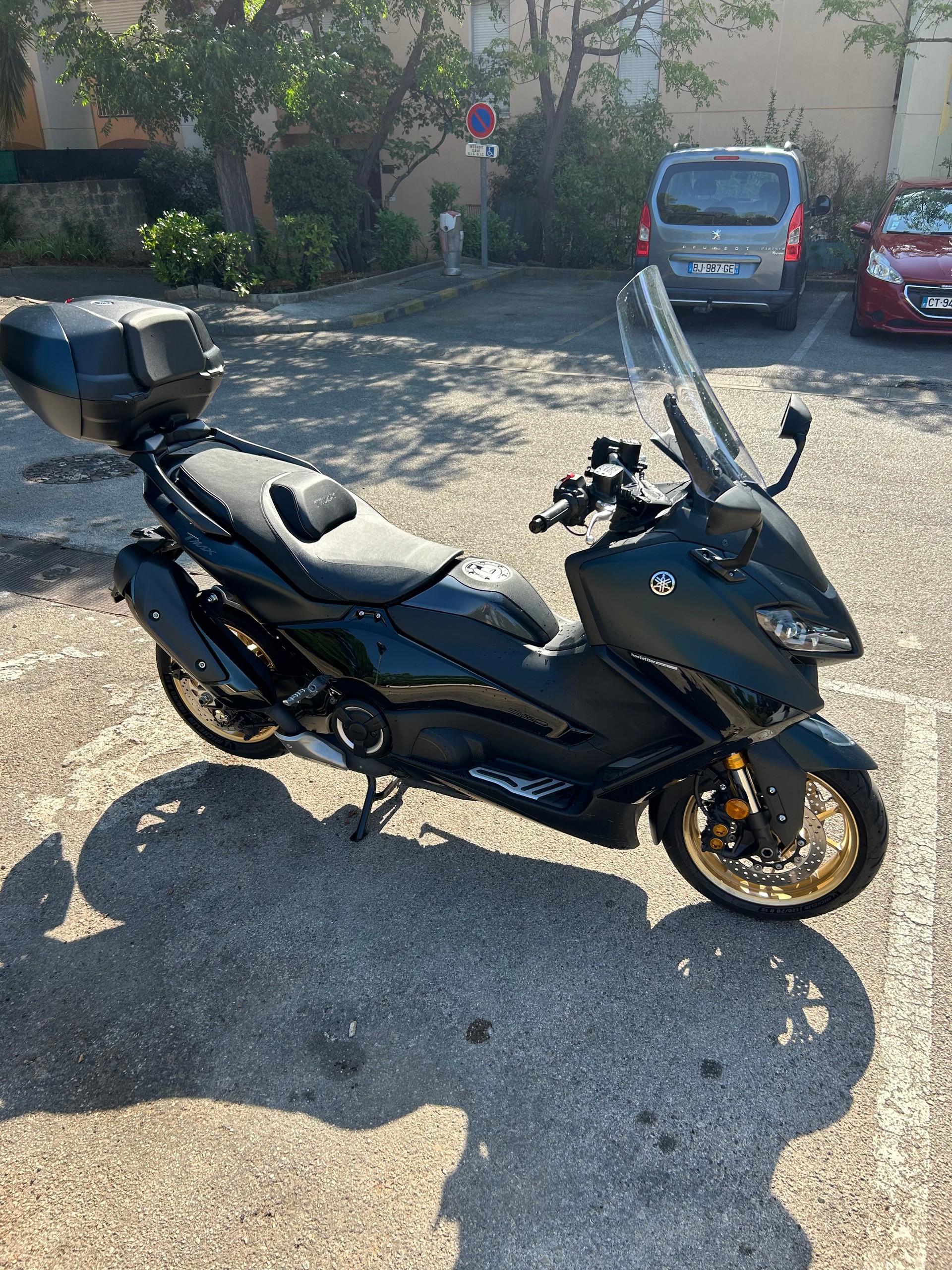 YAMAHA T-MAX Tech-Max XP 560-image-3