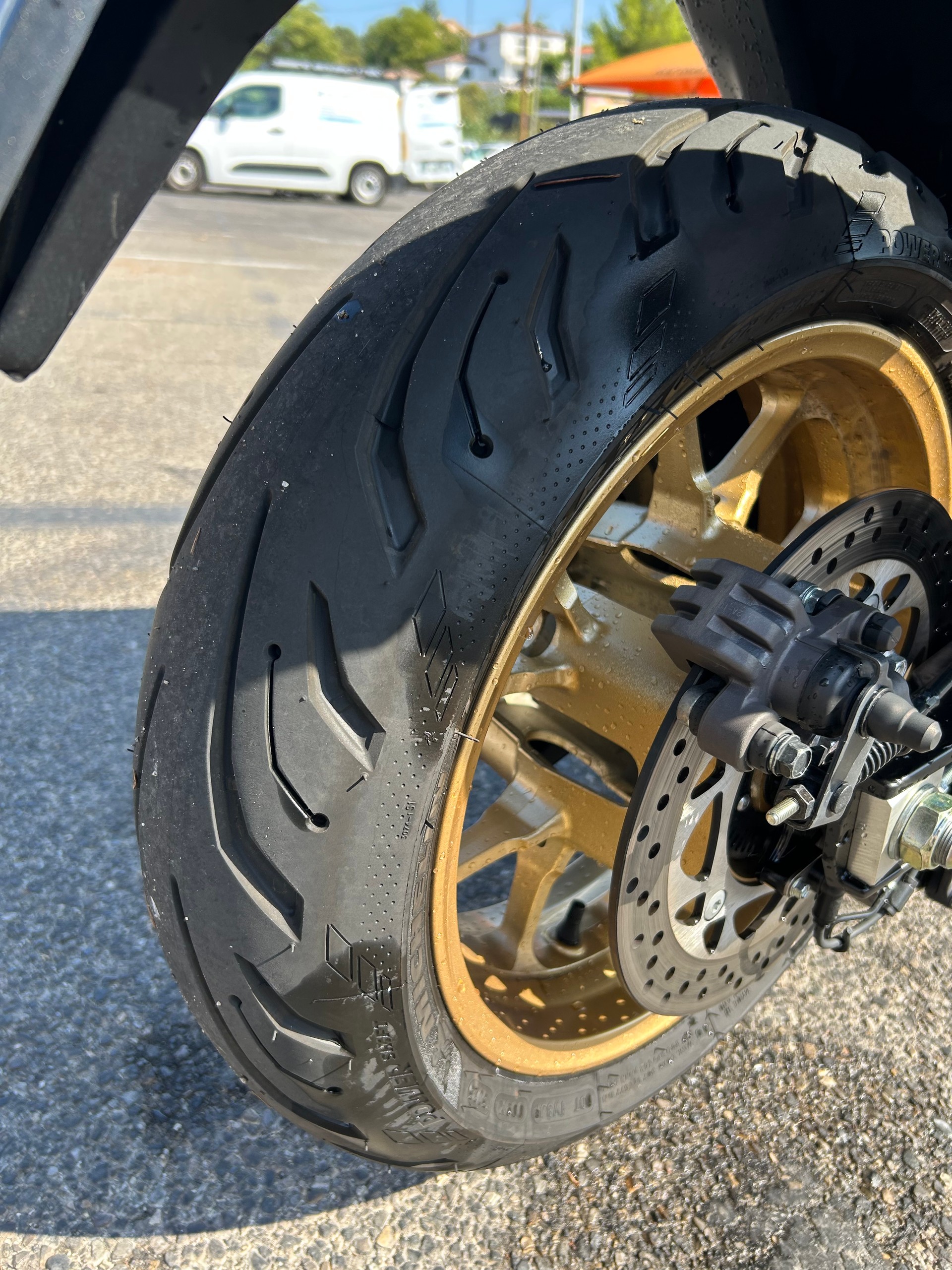 YAMAHA T-MAX Tech-Max XP 560-image-9