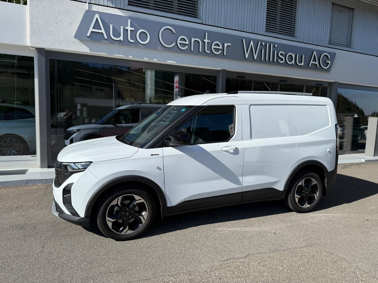 FORD Transit Courier Van 1.5 EcoBlue Active