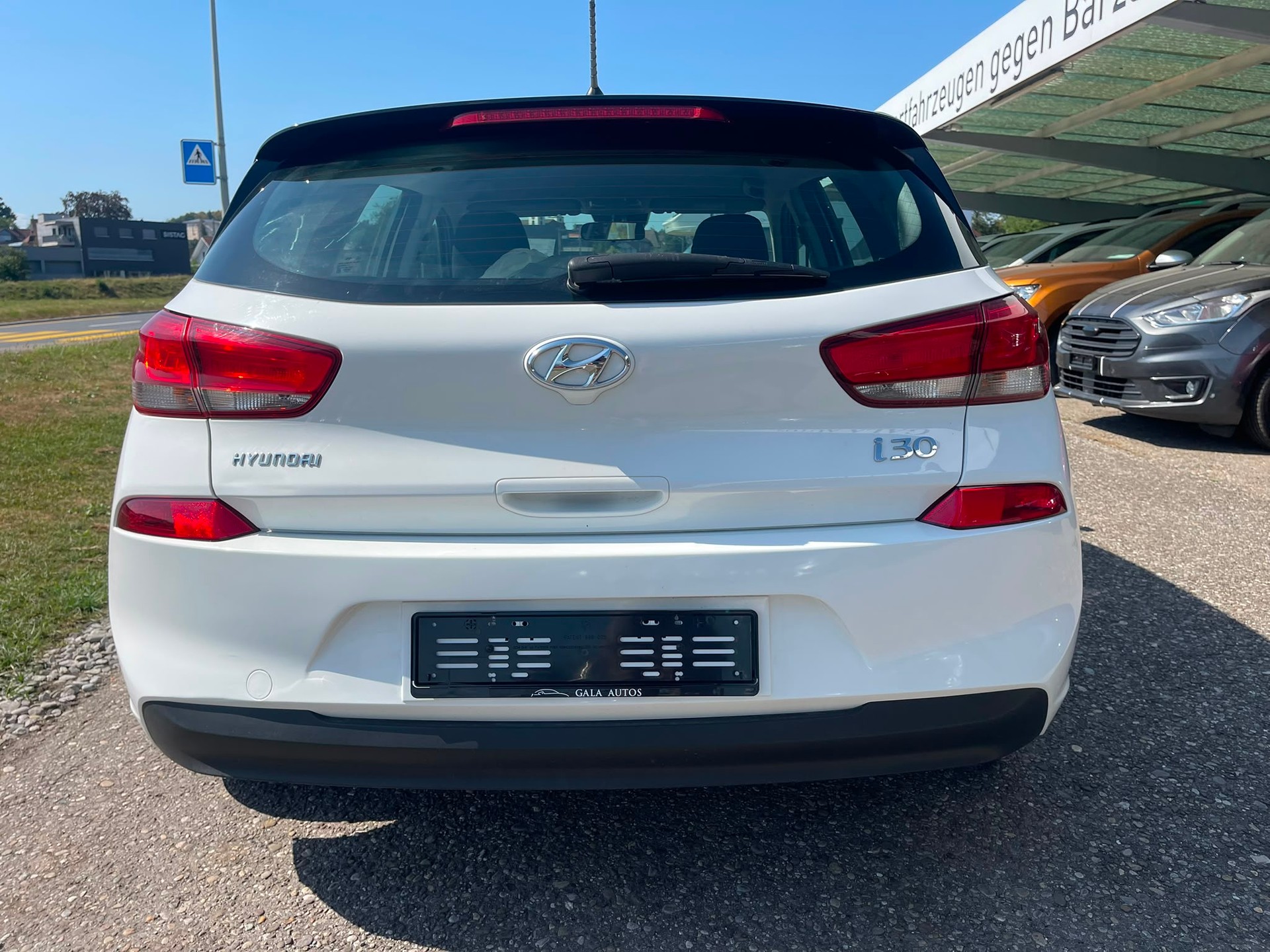 HYUNDAI i30 1.4 Origo-image-4