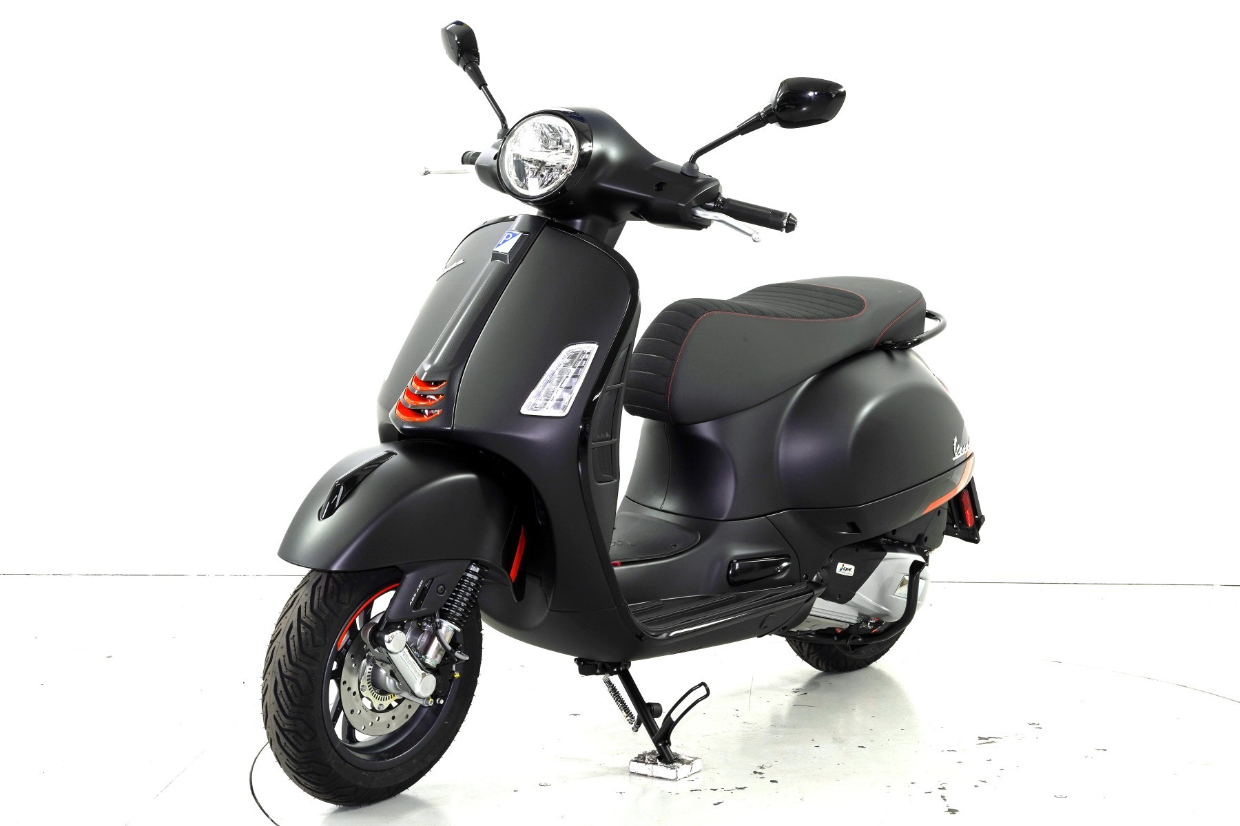PIAGGIO Vespa GTS 125 Super Sport ABS-image-2
