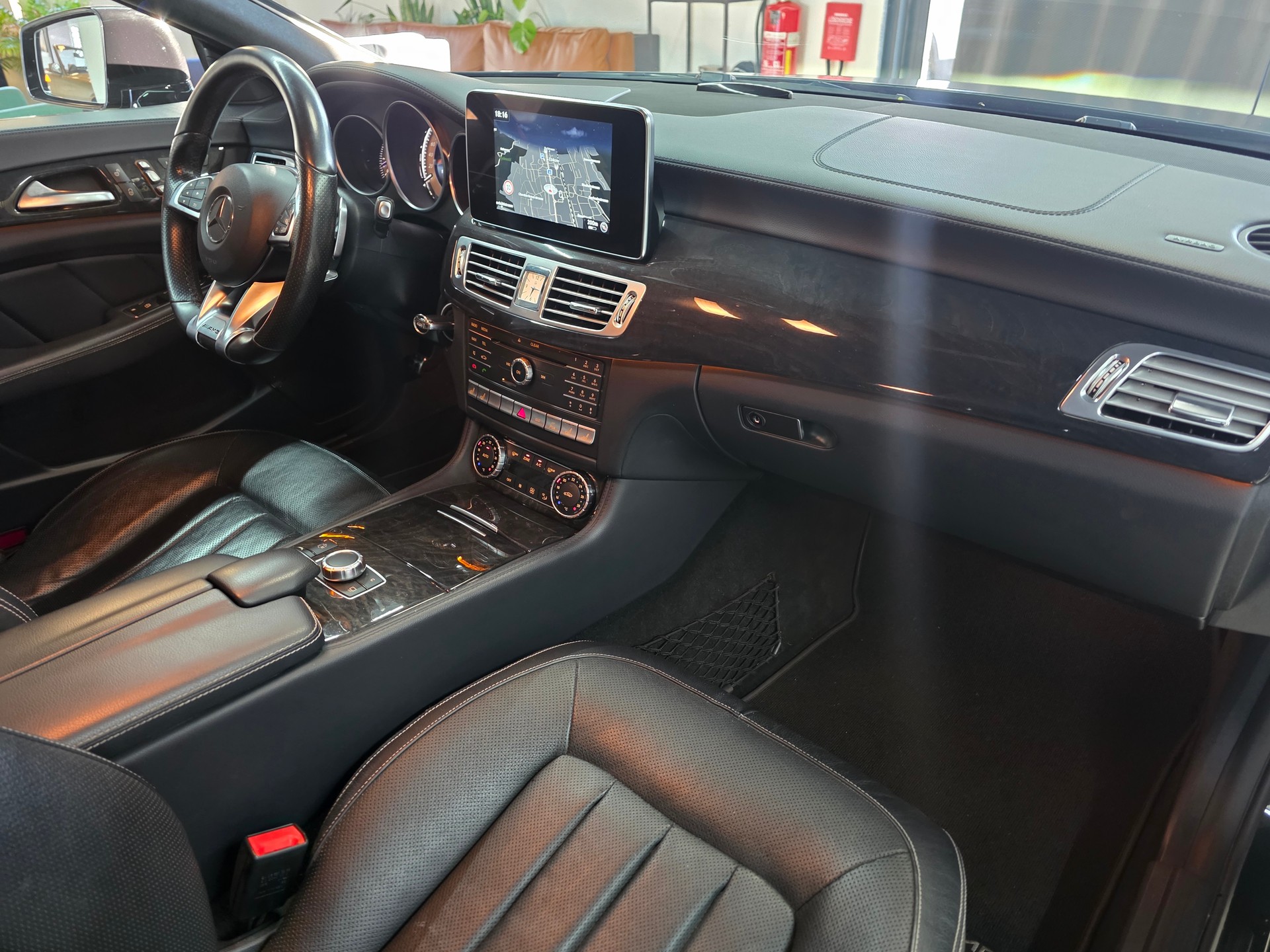 MERCEDES-BENZ CLS 350 AMG 9G-Tronic-image-8