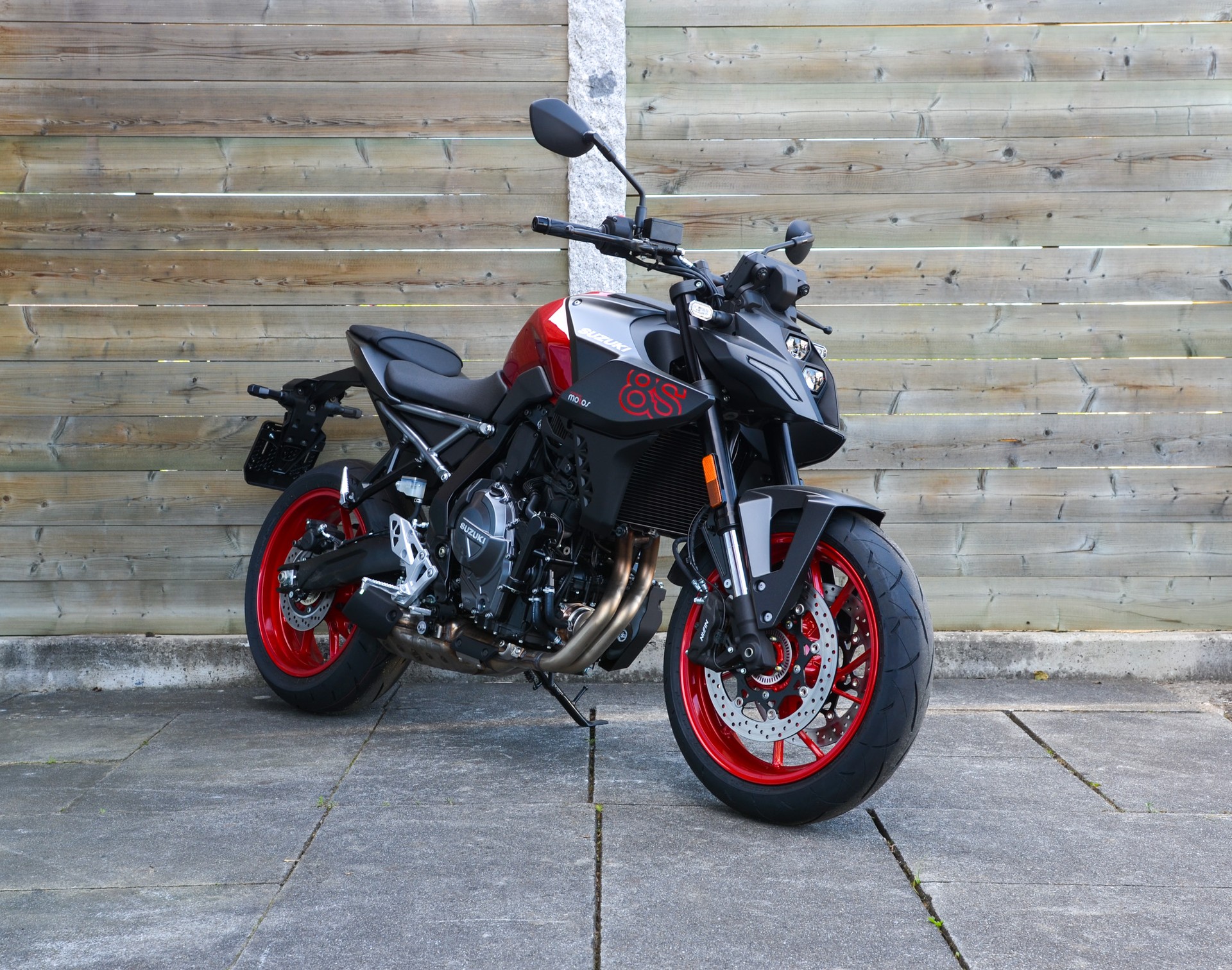 SUZUKI GSX-8S-image-3
