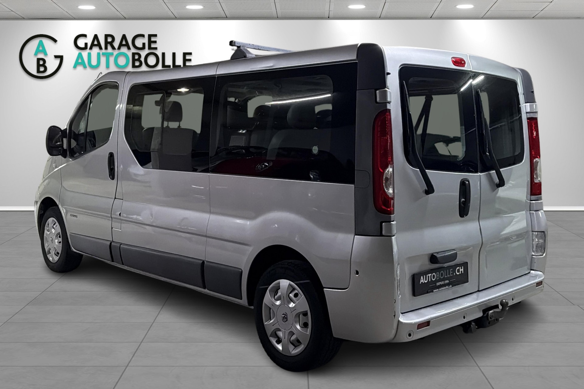 RENAULT Trafic 2.0 dCi 115 2.9t L2H1 Authentique-image-4