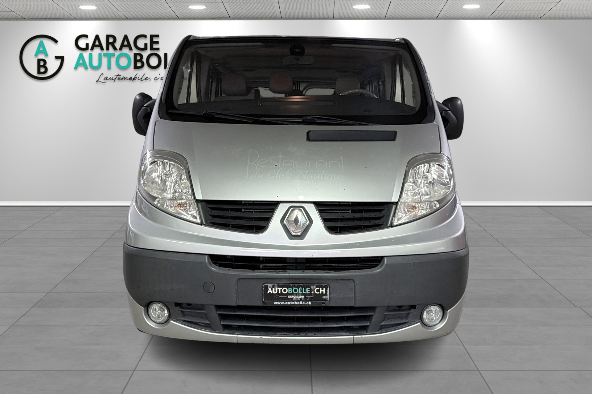 RENAULT Trafic 2.0 dCi 115 2.9t L2H1 Authentique-showroom-element-1