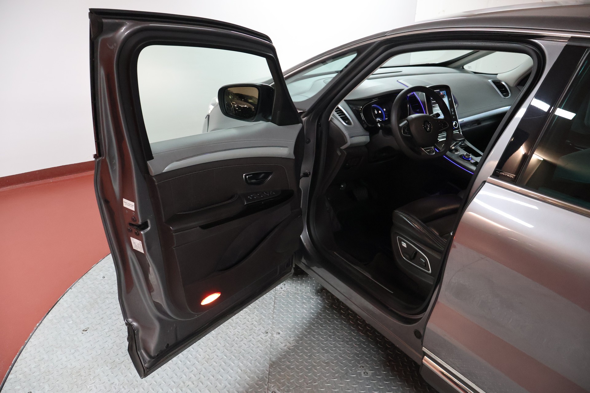 RENAULT Espace 1.6 TCe Initiale EDC-image-4