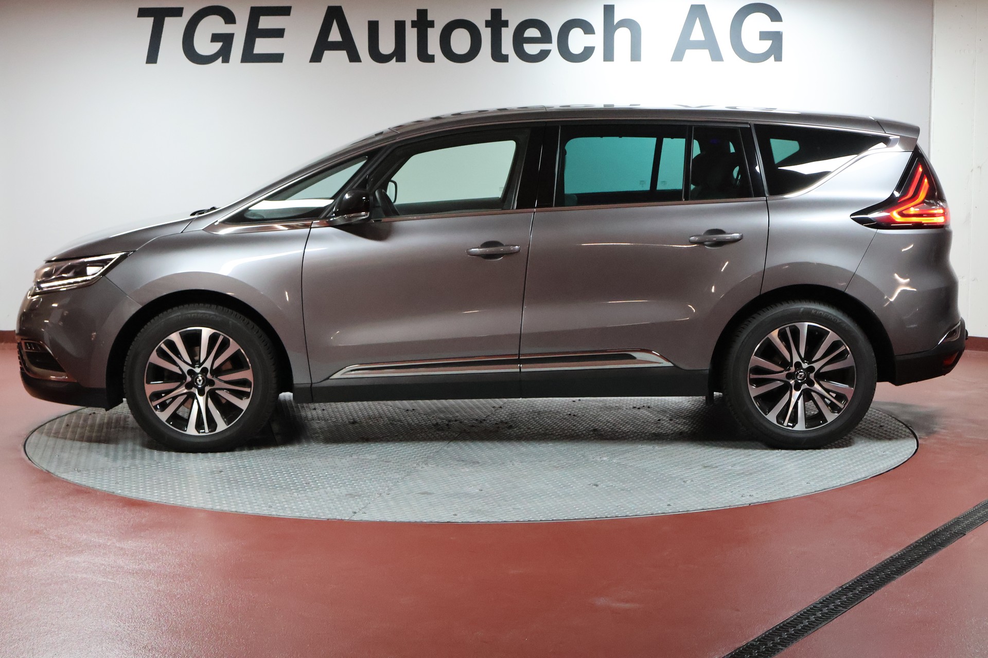 RENAULT Espace 1.6 TCe Initiale EDC-showroom-element-3