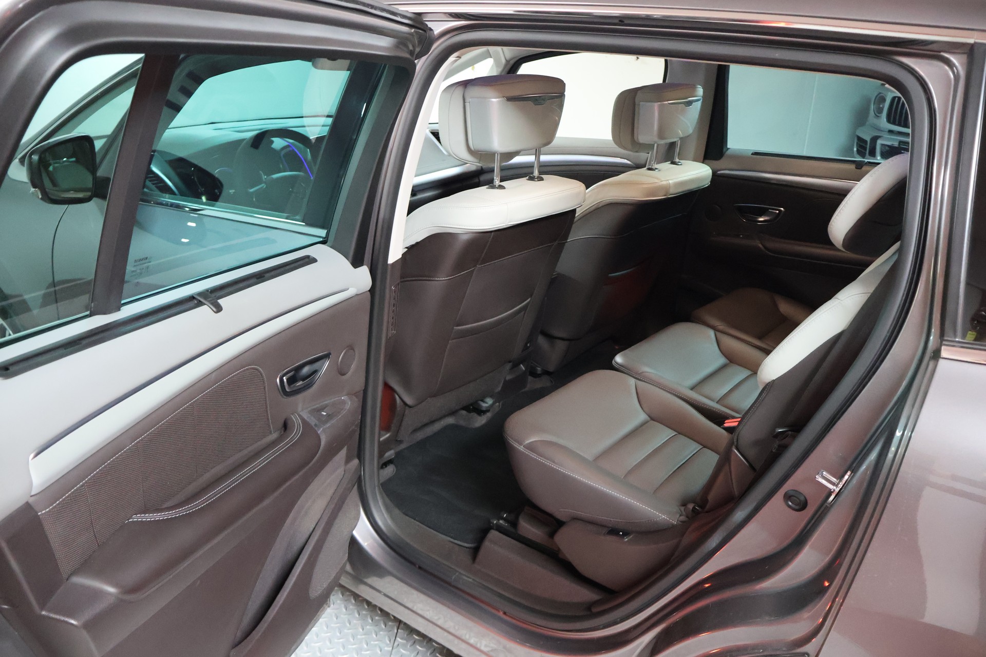 RENAULT Espace 1.6 TCe Initiale EDC-image-15